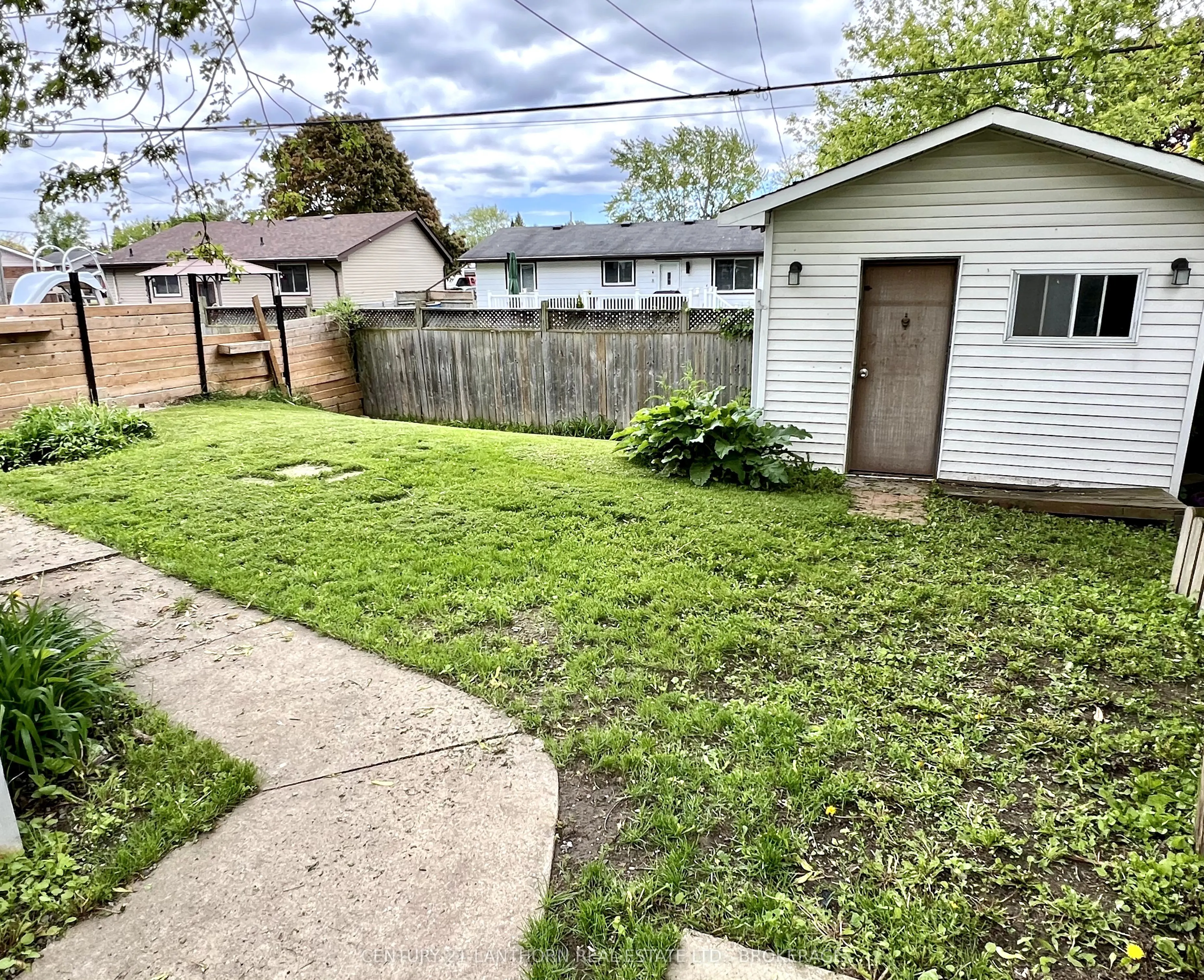 190 Amherst Drive