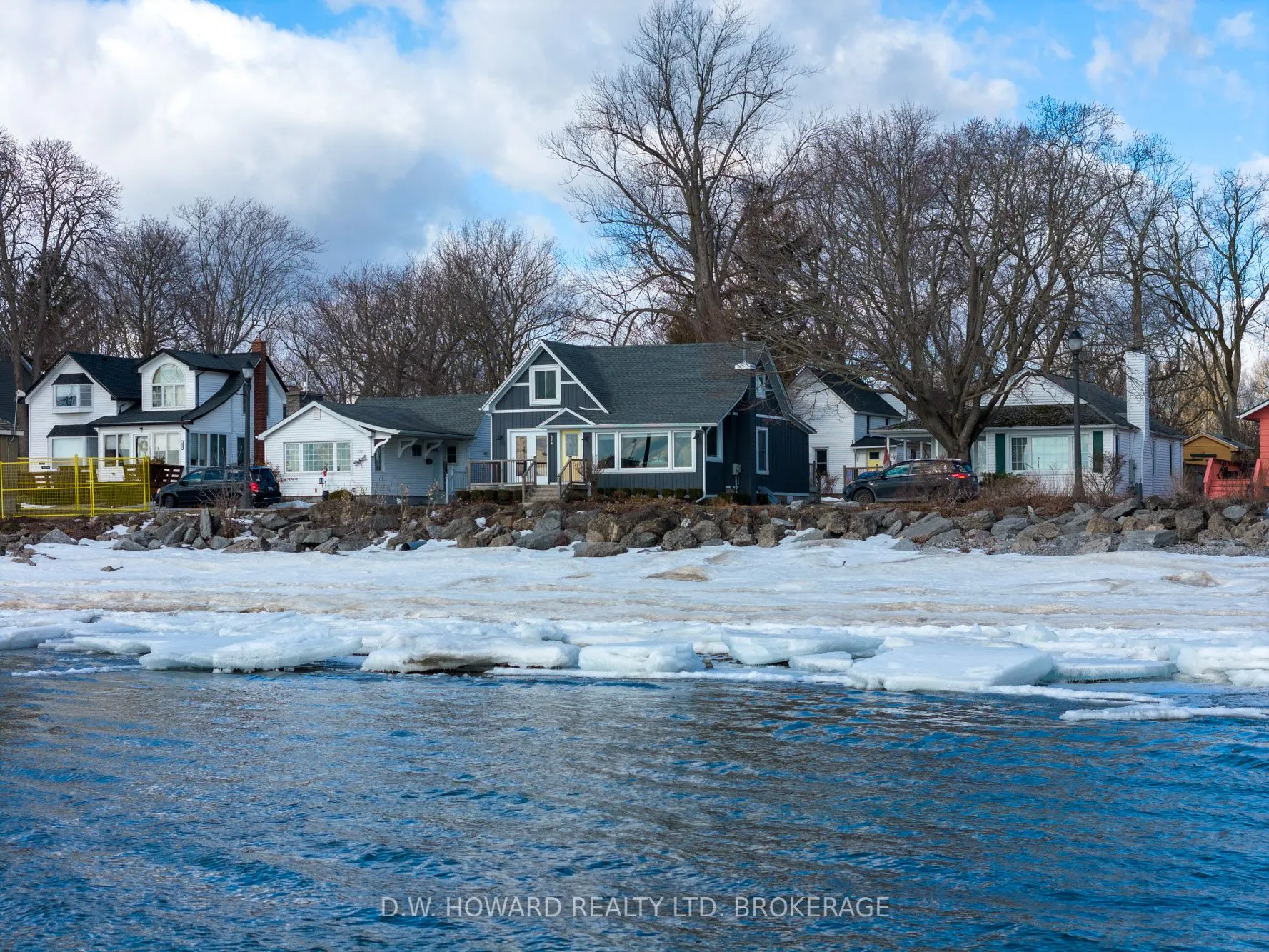 474 Lakeshore Road