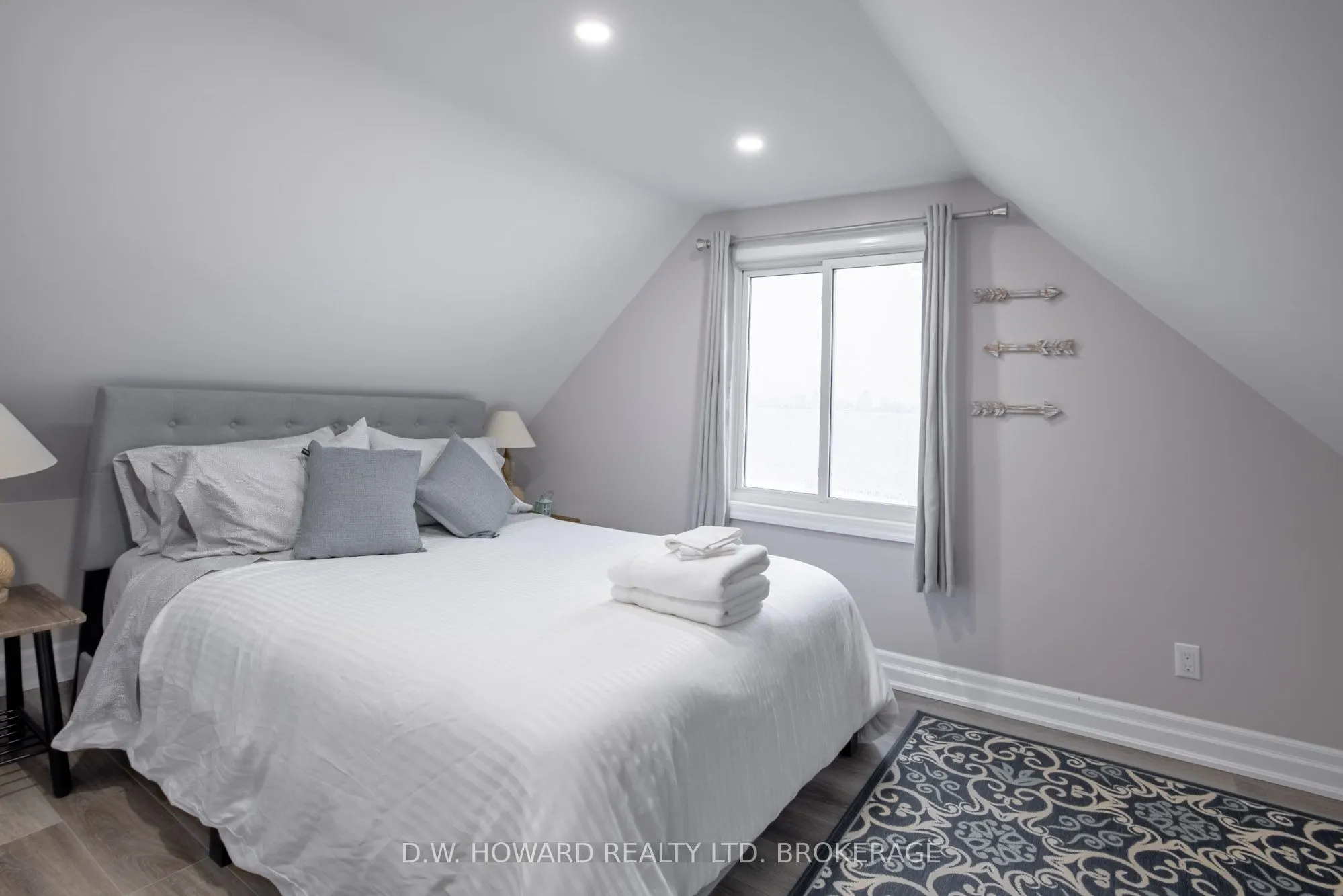 474 Lakeshore Road