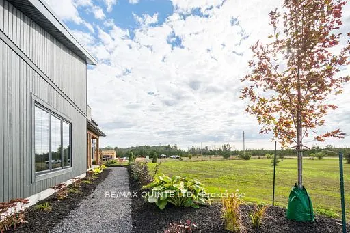 225 Mitchells Crossroad