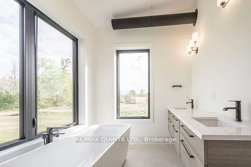 225 Mitchells Crossroad