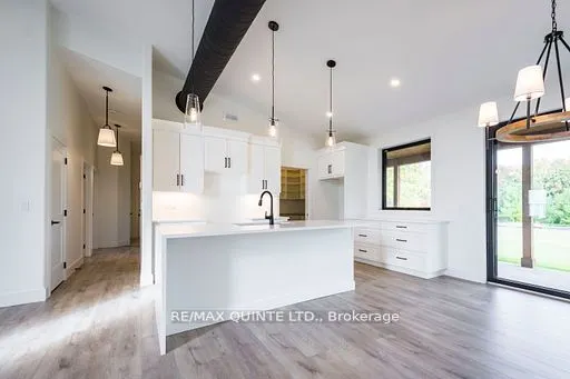 225 Mitchells Crossroad