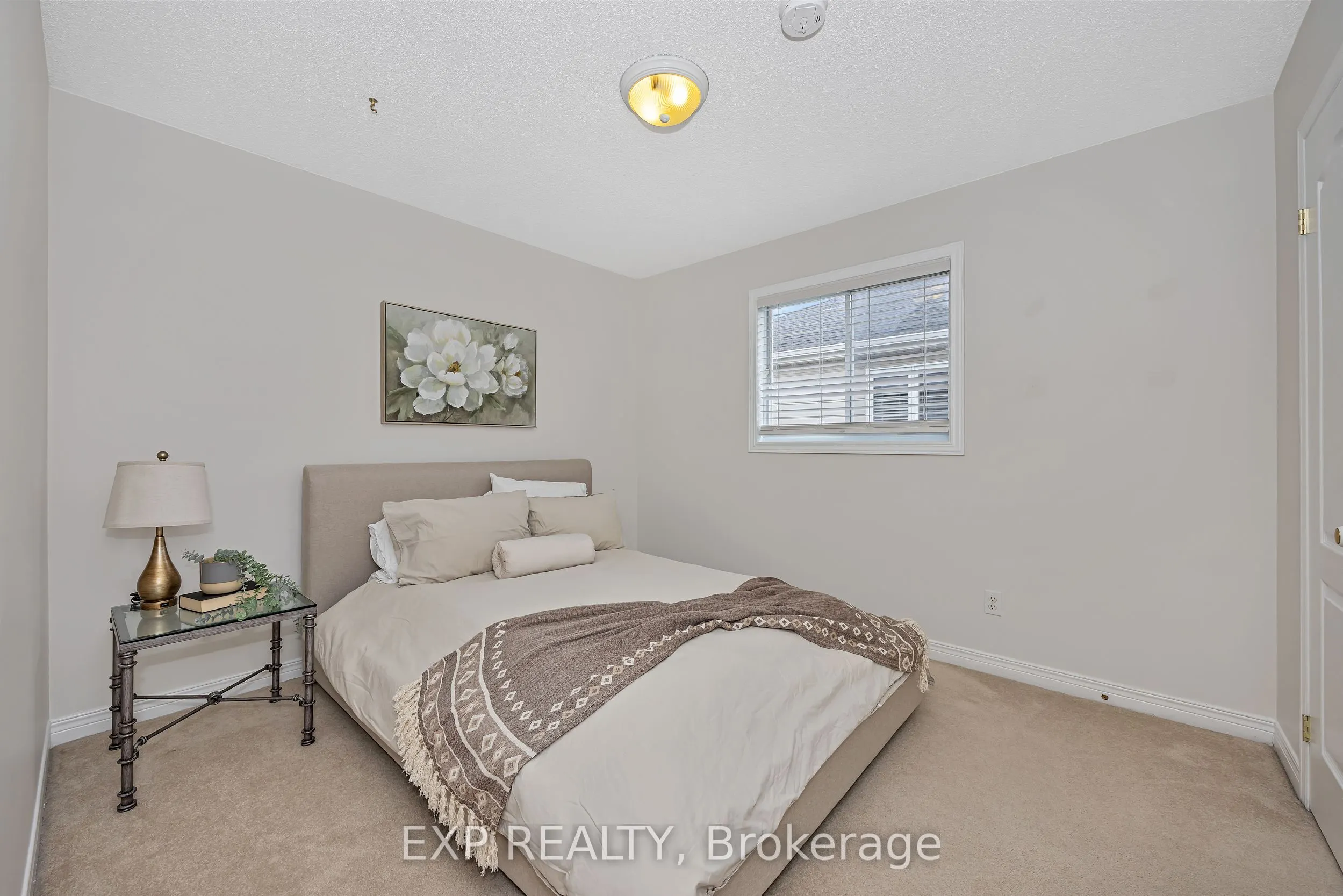 3722 Mountain Meadows Crescent N