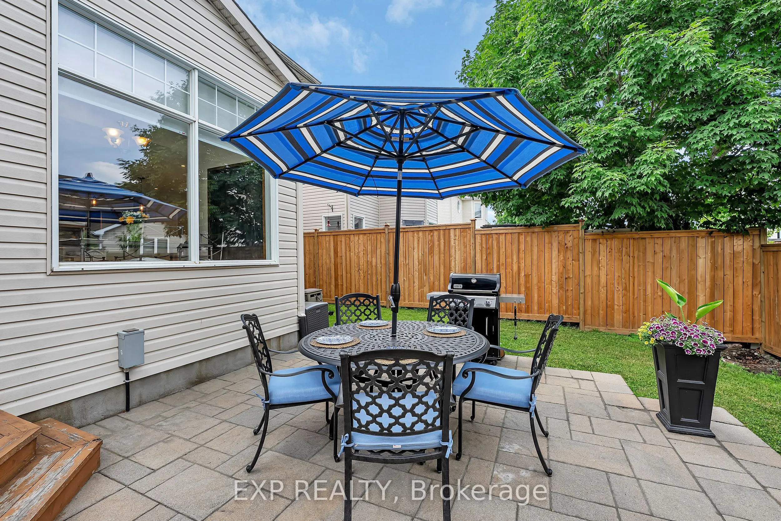 3722 Mountain Meadows Crescent N
