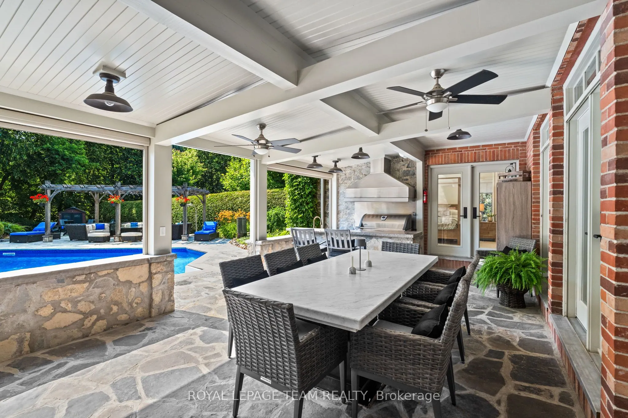 5572 Carrison Drive