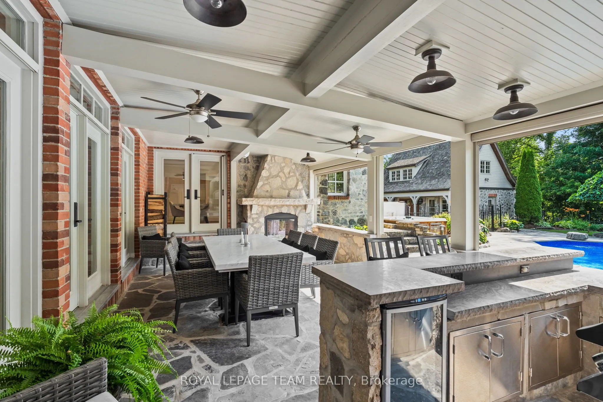 5572 Carrison Drive