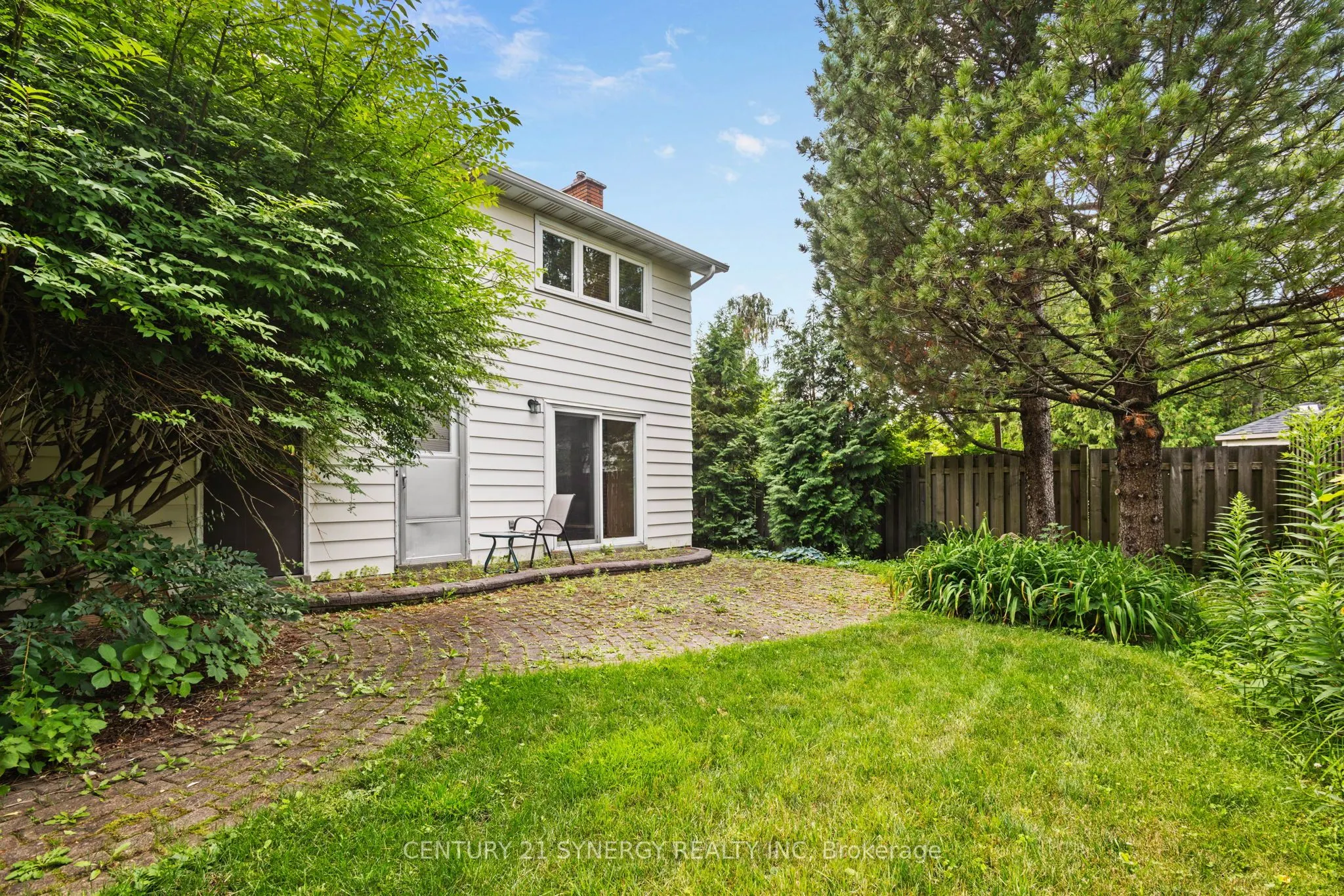 14 Silver Aspen Crescent