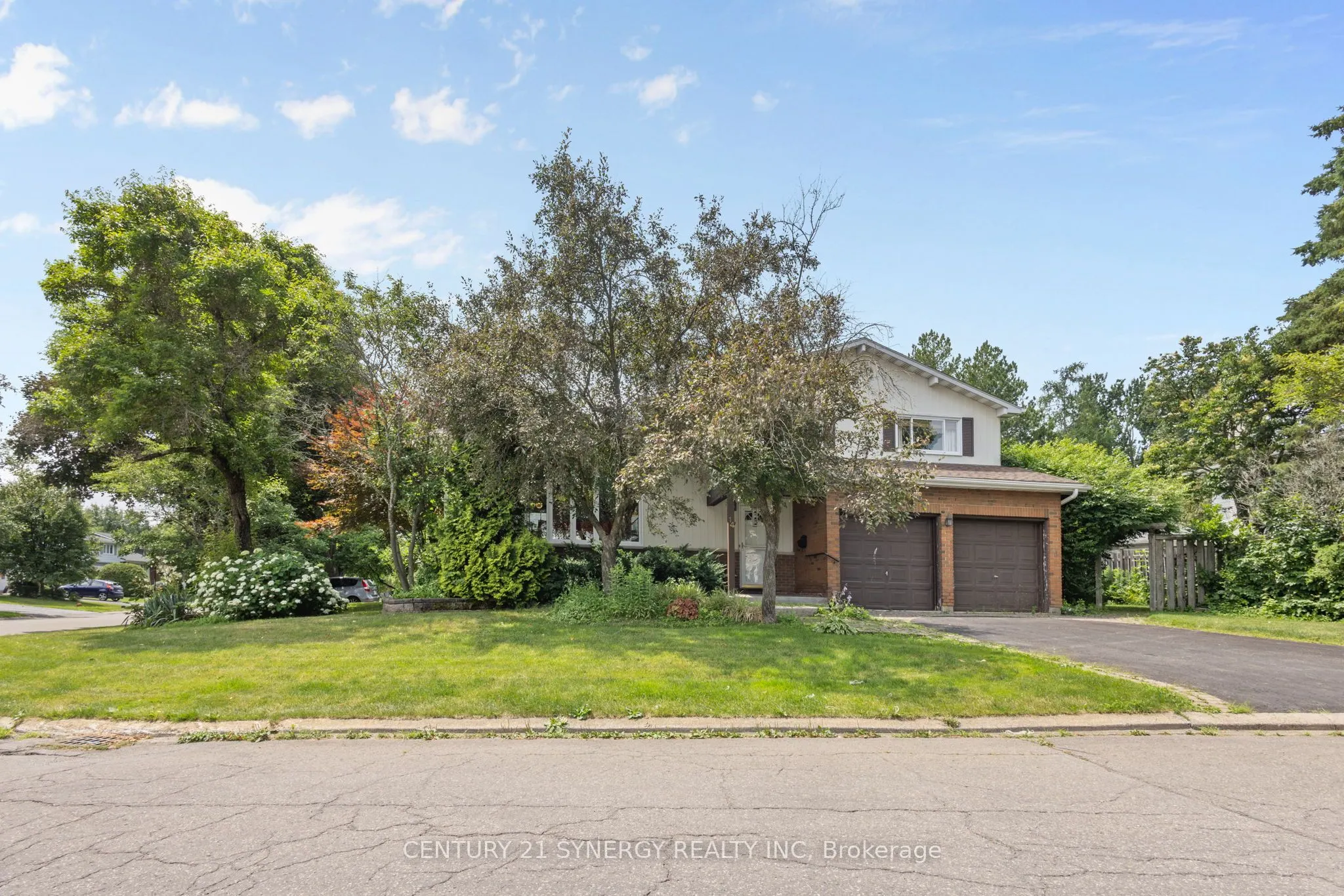 14 Silver Aspen Crescent