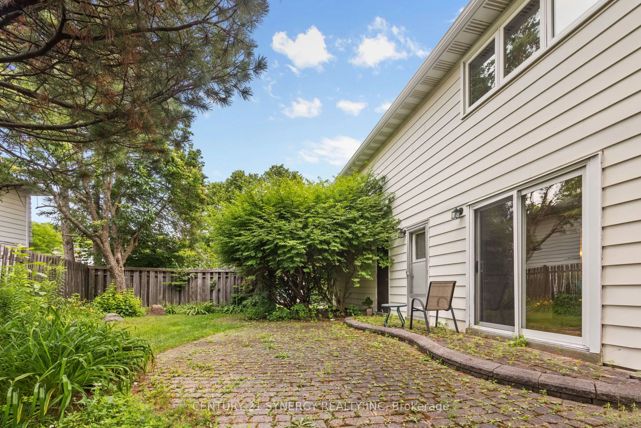 14 Silver Aspen Crescent