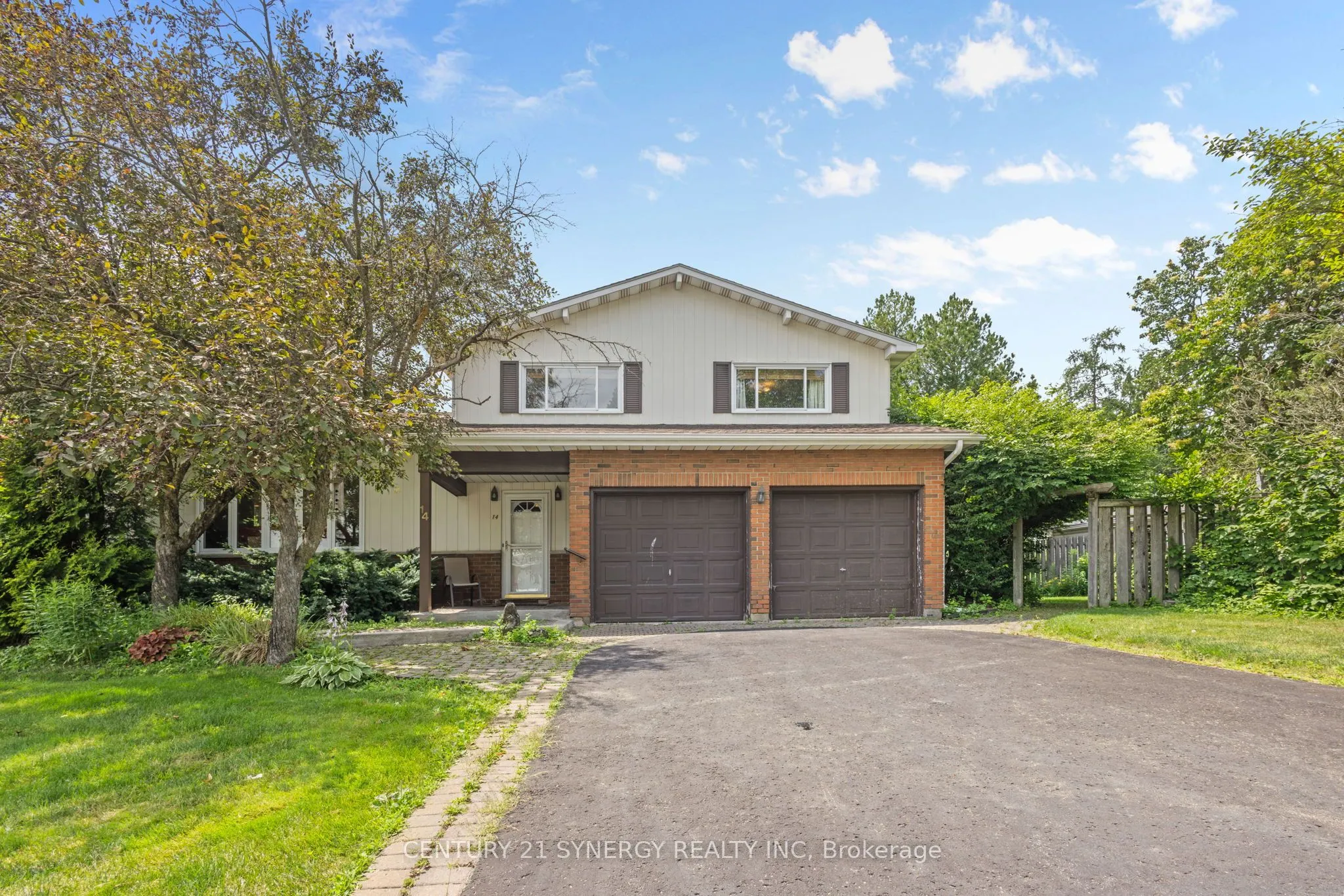 14 Silver Aspen Crescent