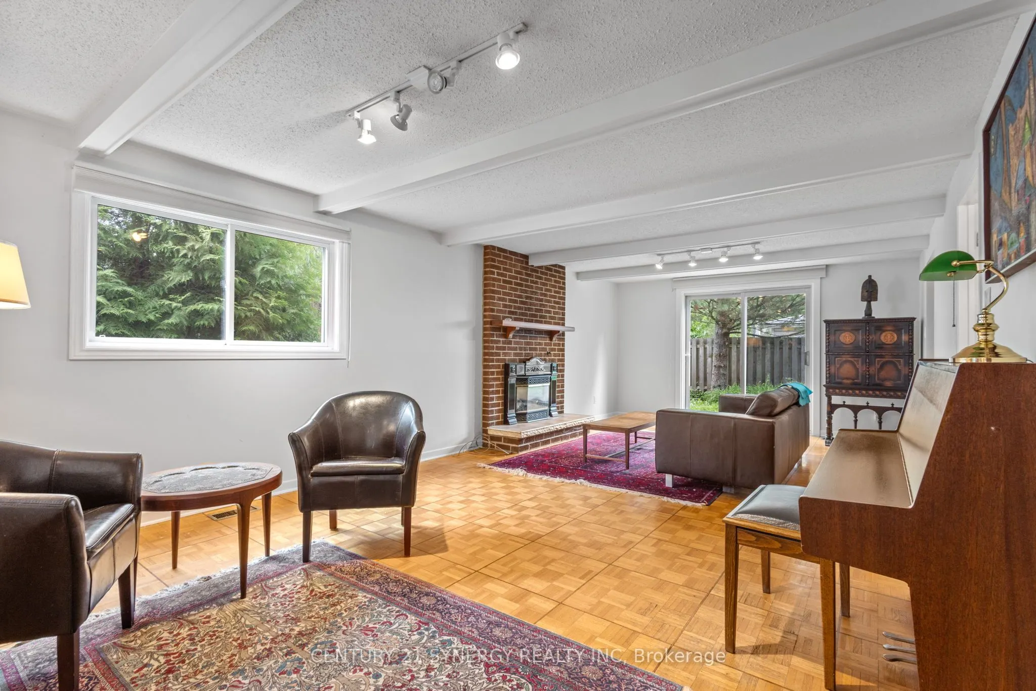 14 Silver Aspen Crescent