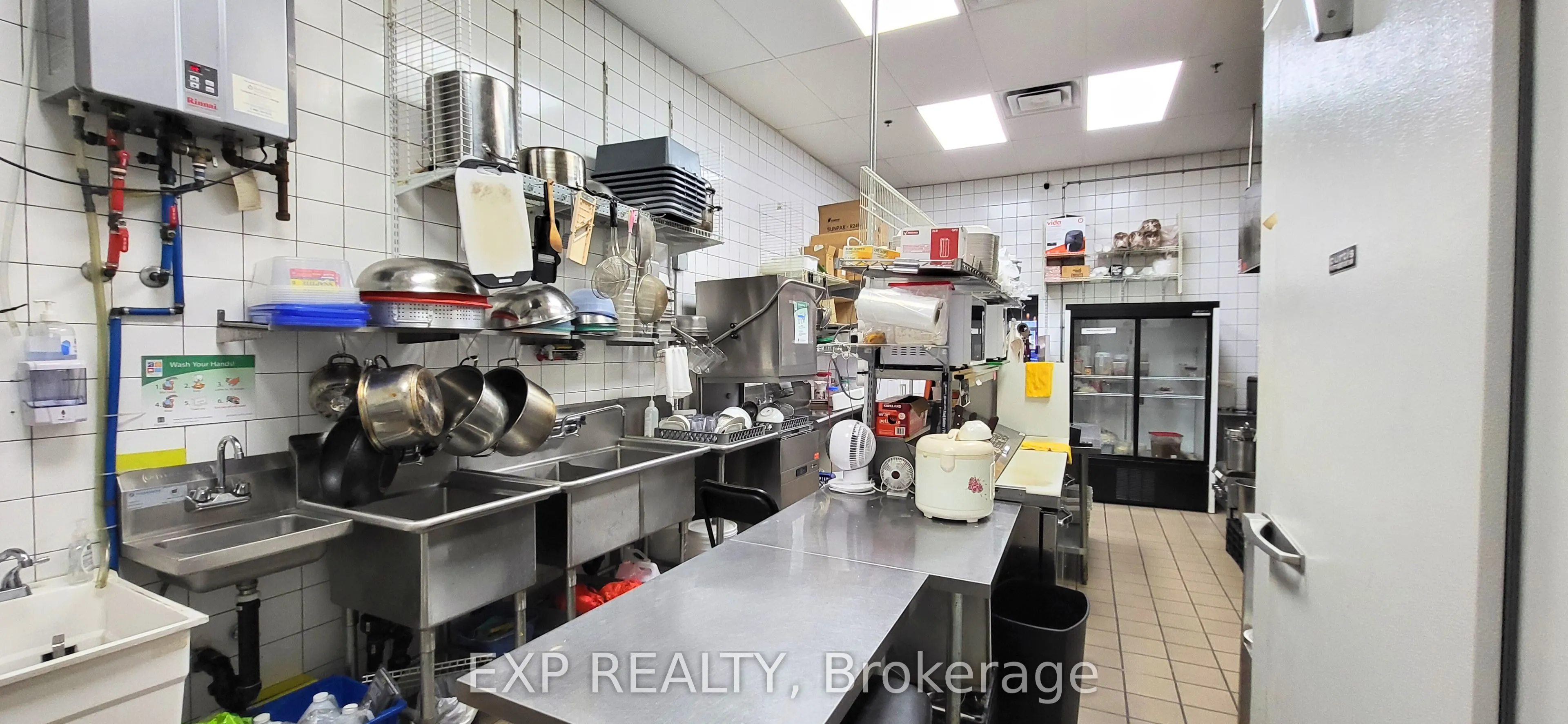 891 Upper James Street, #101, 109