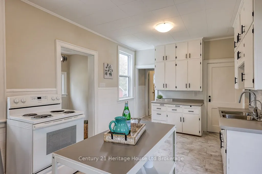 4597 Perth County Rd 135 Road