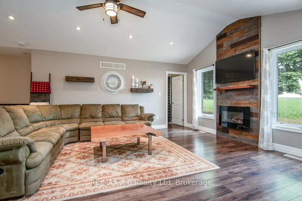86 Jacob Street W