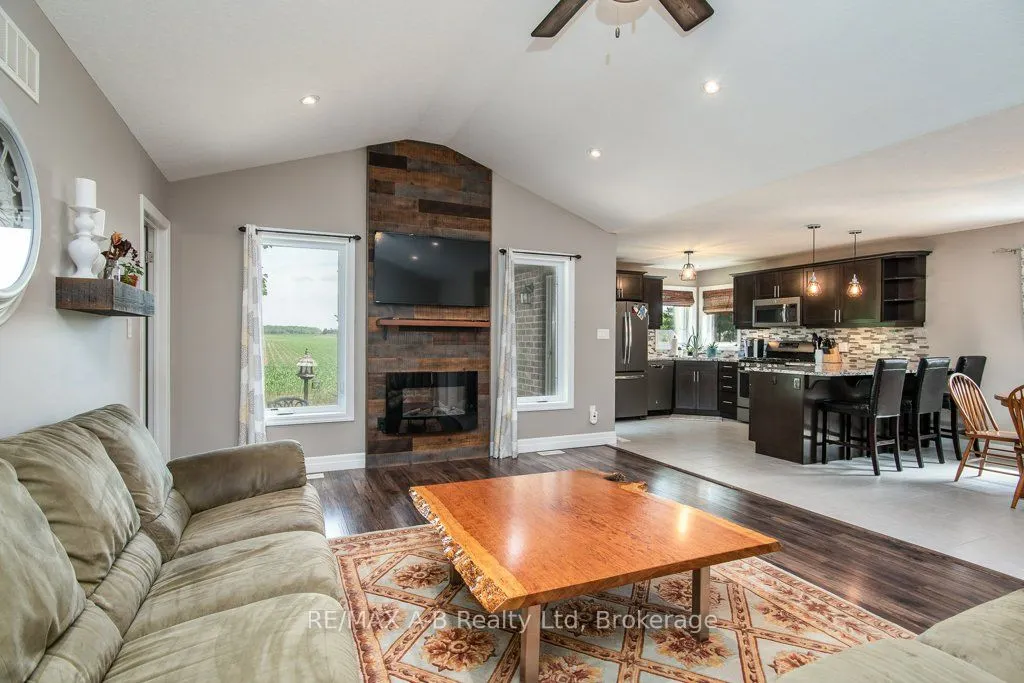 86 Jacob Street W