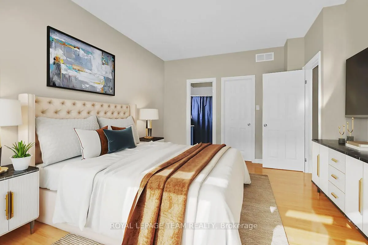 48 Village Walk