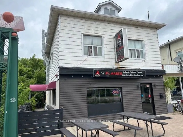 81 King Street E