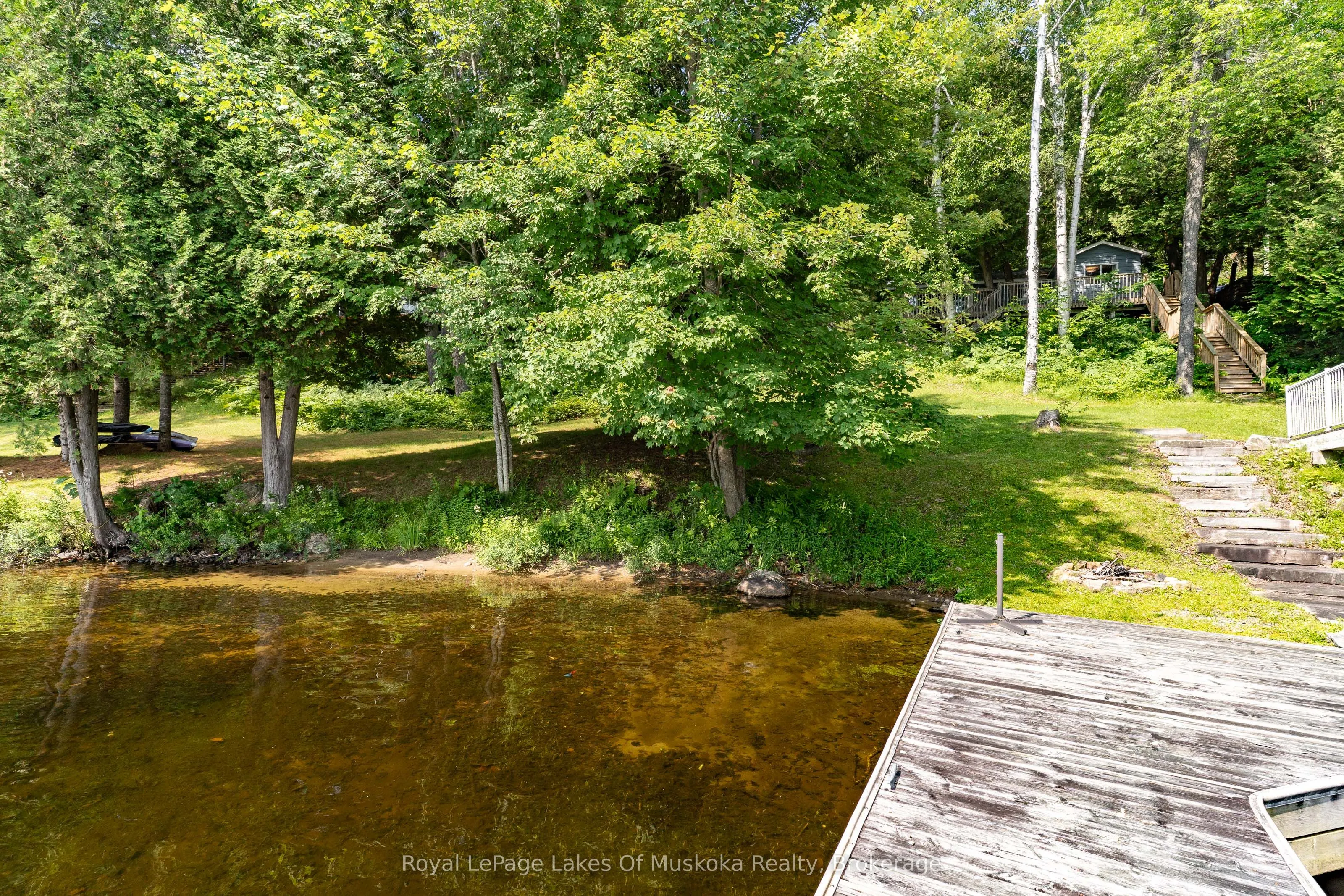 1024/1025 White Pines Road