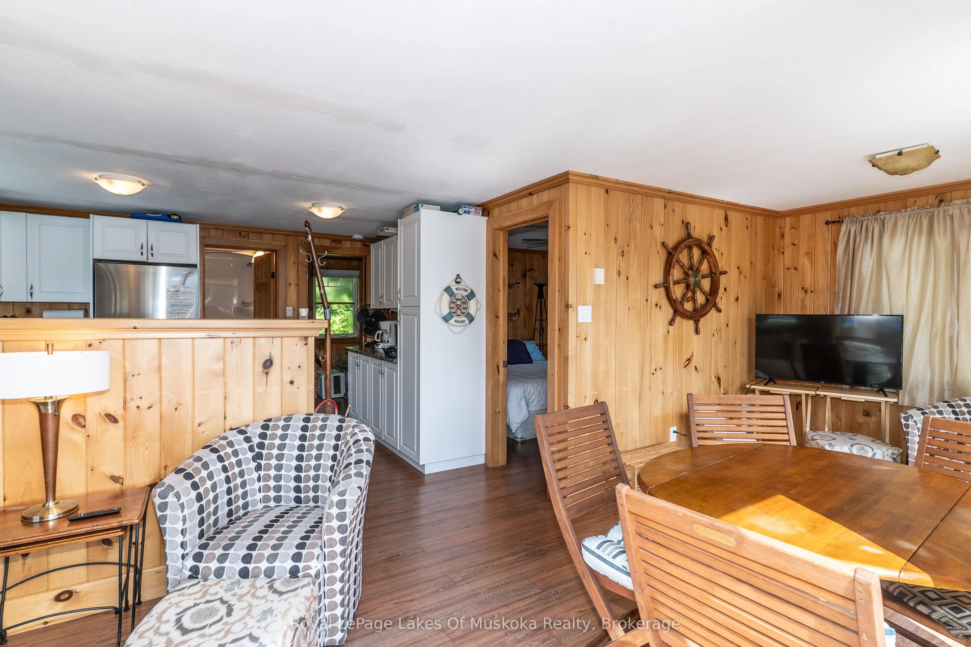 1024/1025 White Pines Road