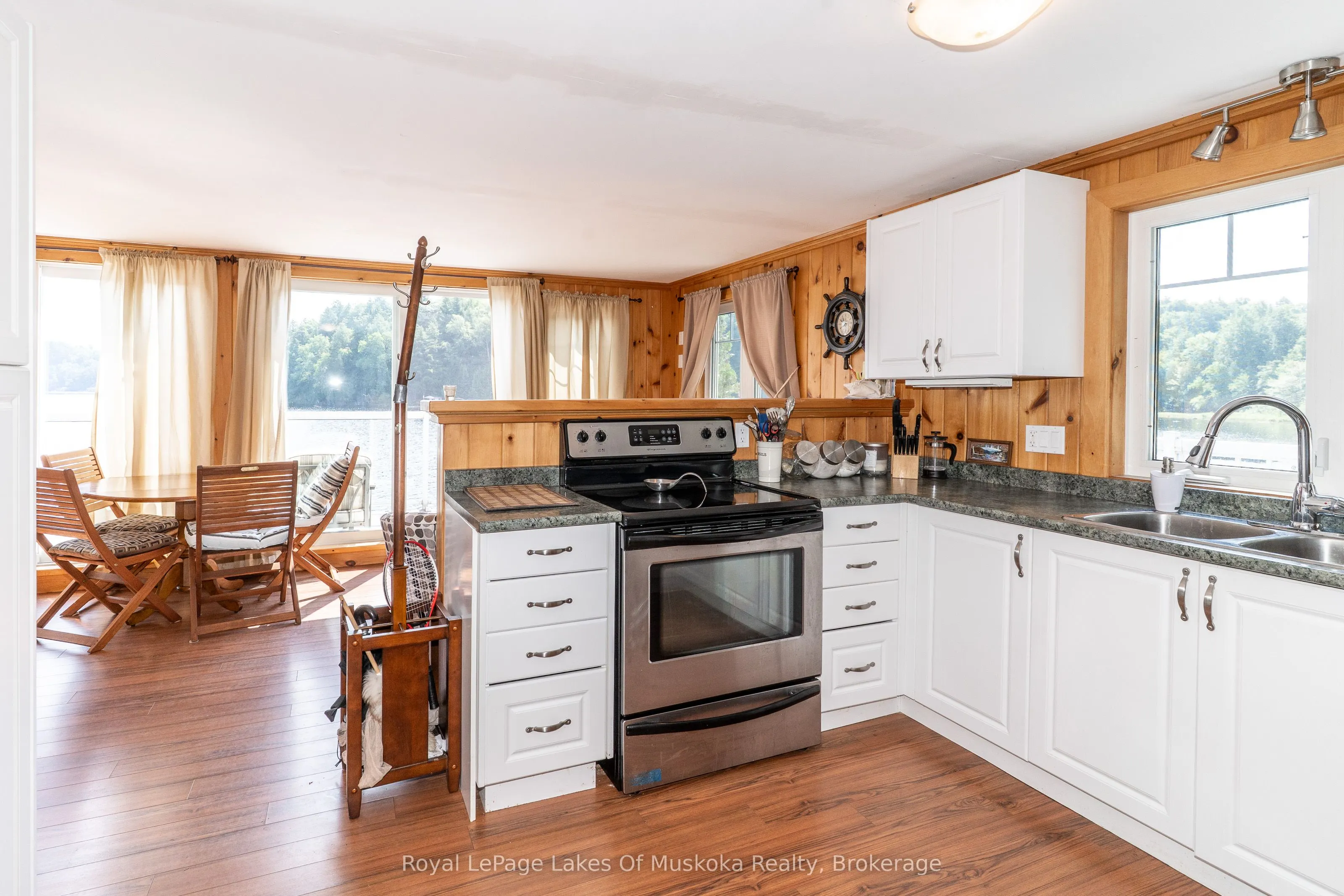 1024/1025 White Pines Road