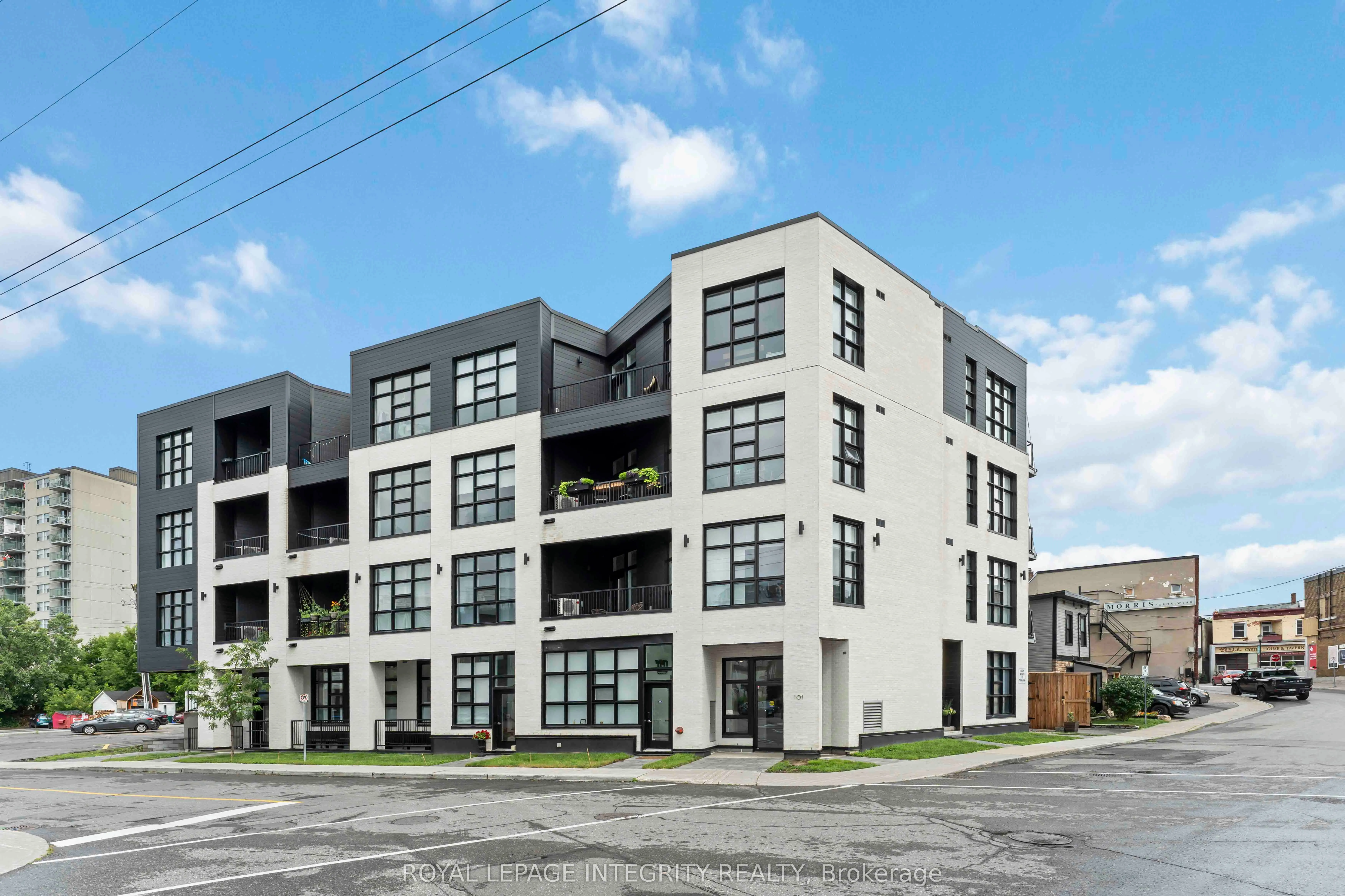 101 Pinhey Street, #302