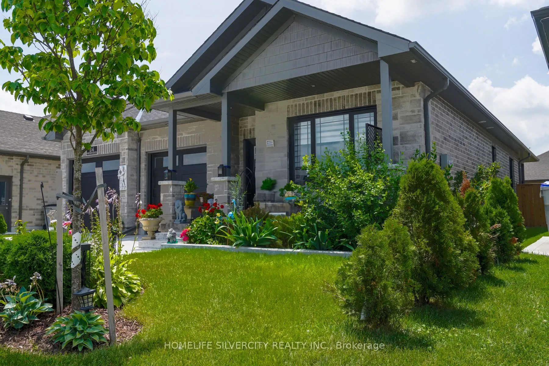 24 Winchester Crescent