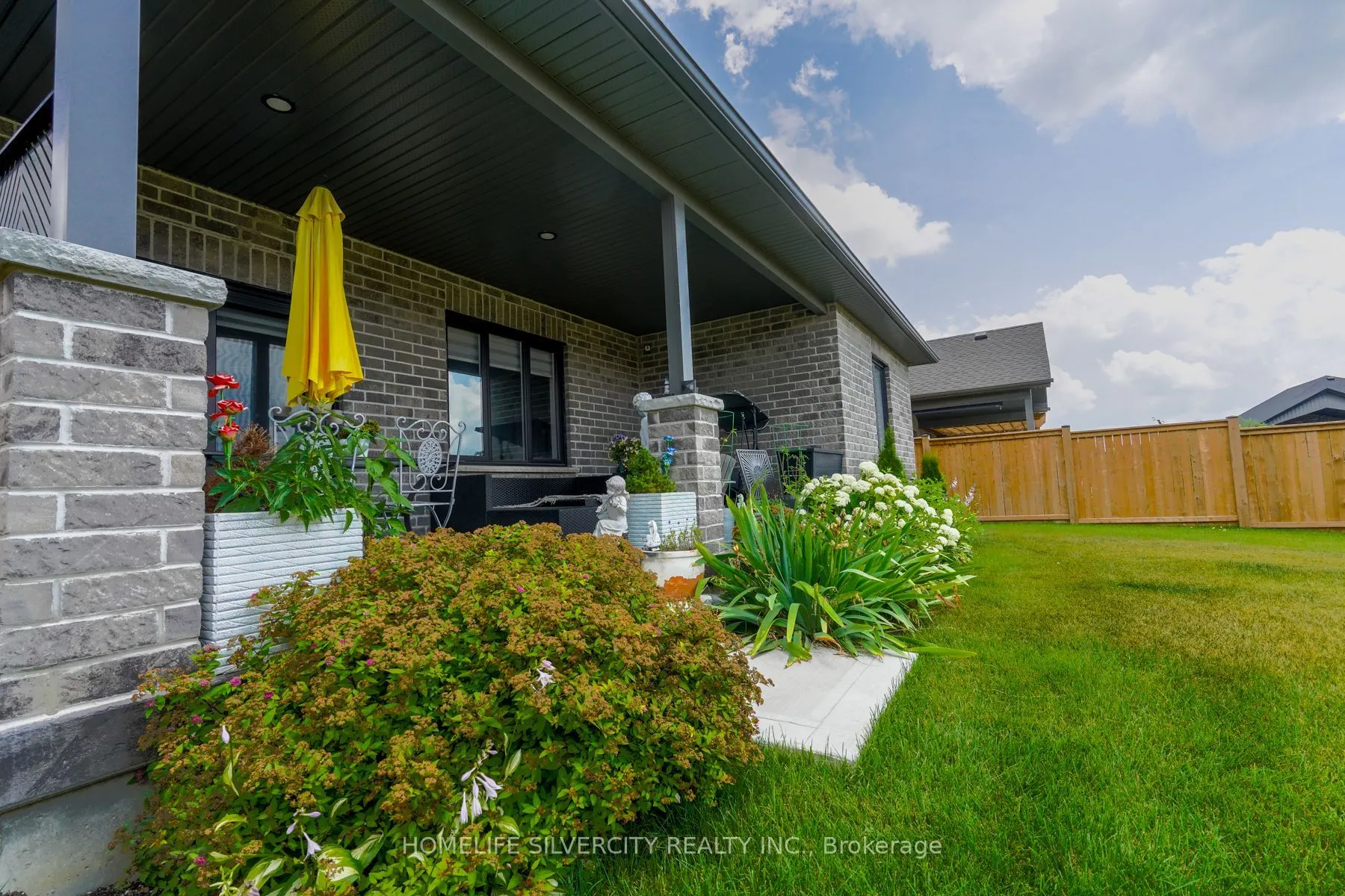 24 Winchester Crescent