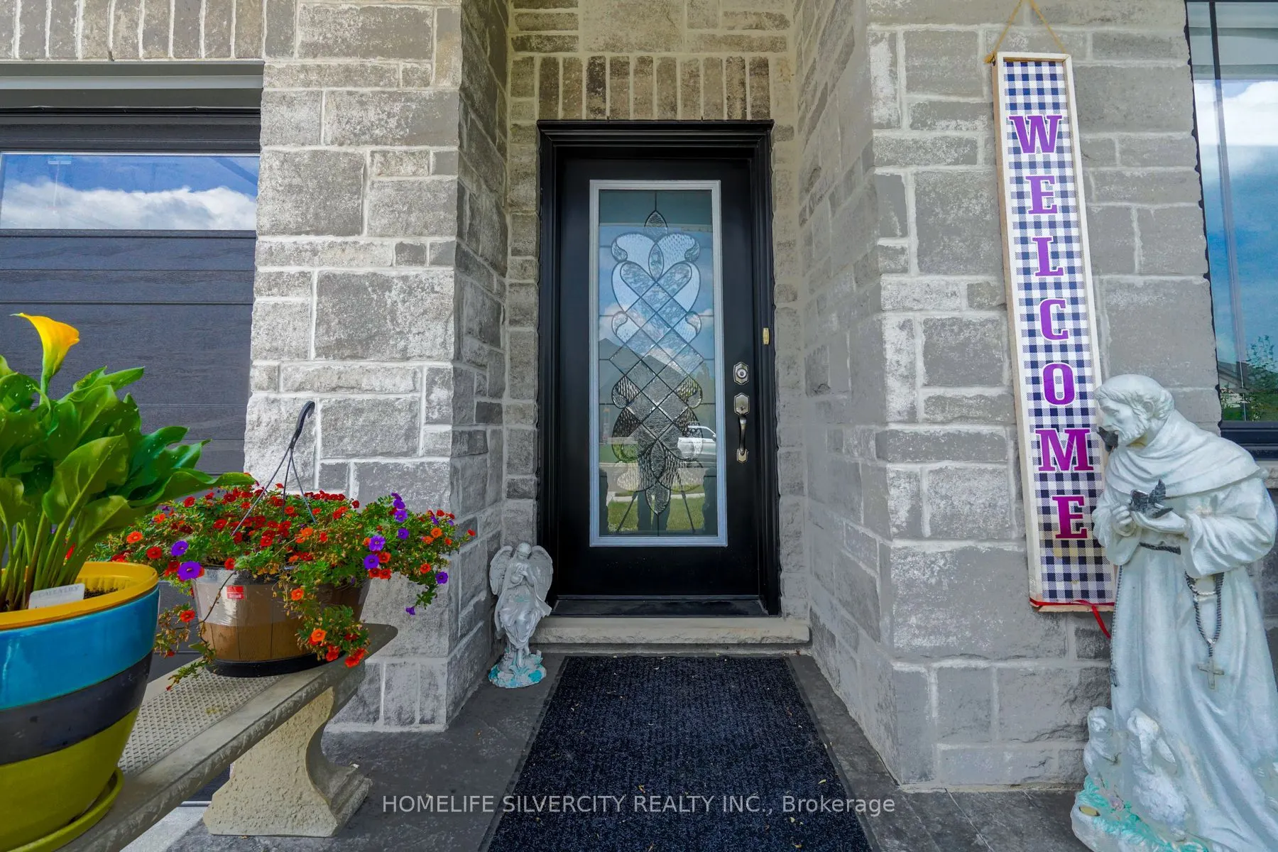24 Winchester Crescent