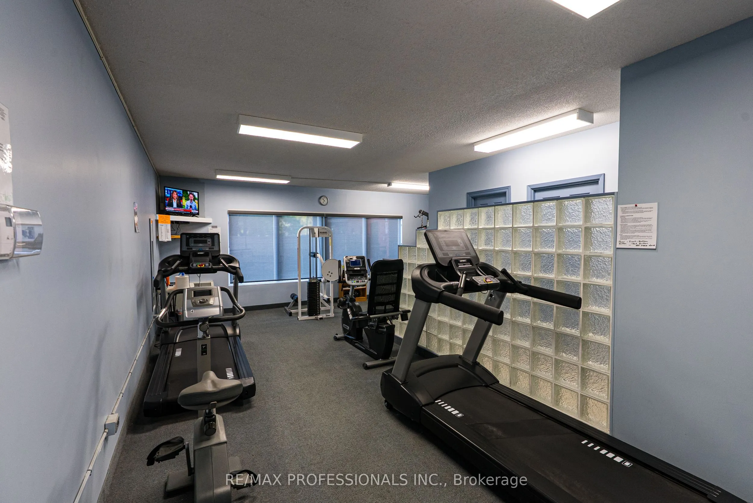 9 Bonheur Court #905