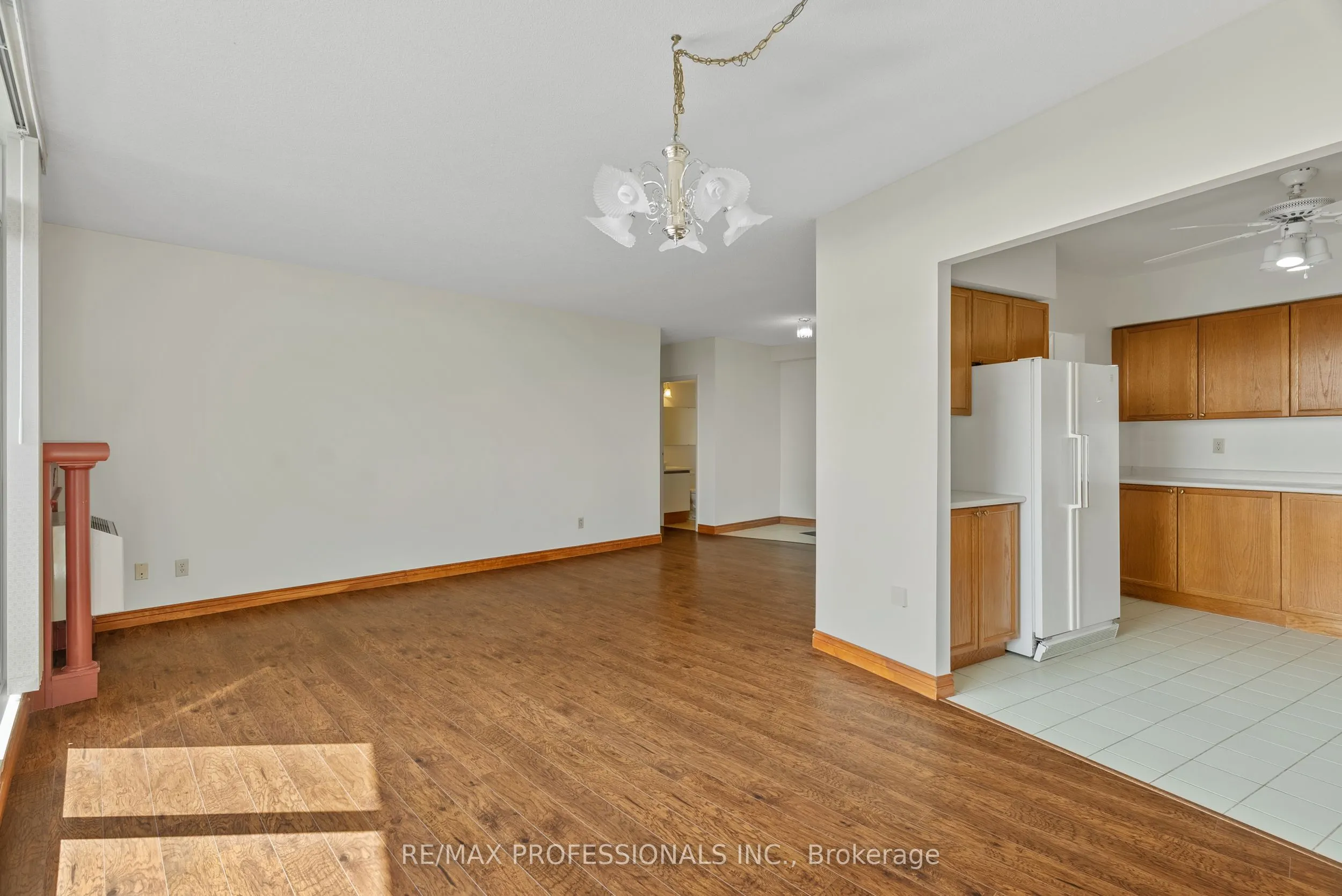 9 Bonheur Court #905