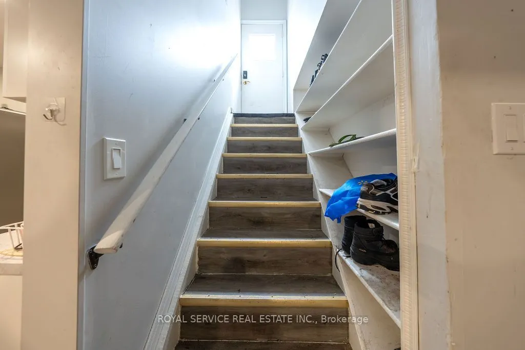 661 Ewing Street