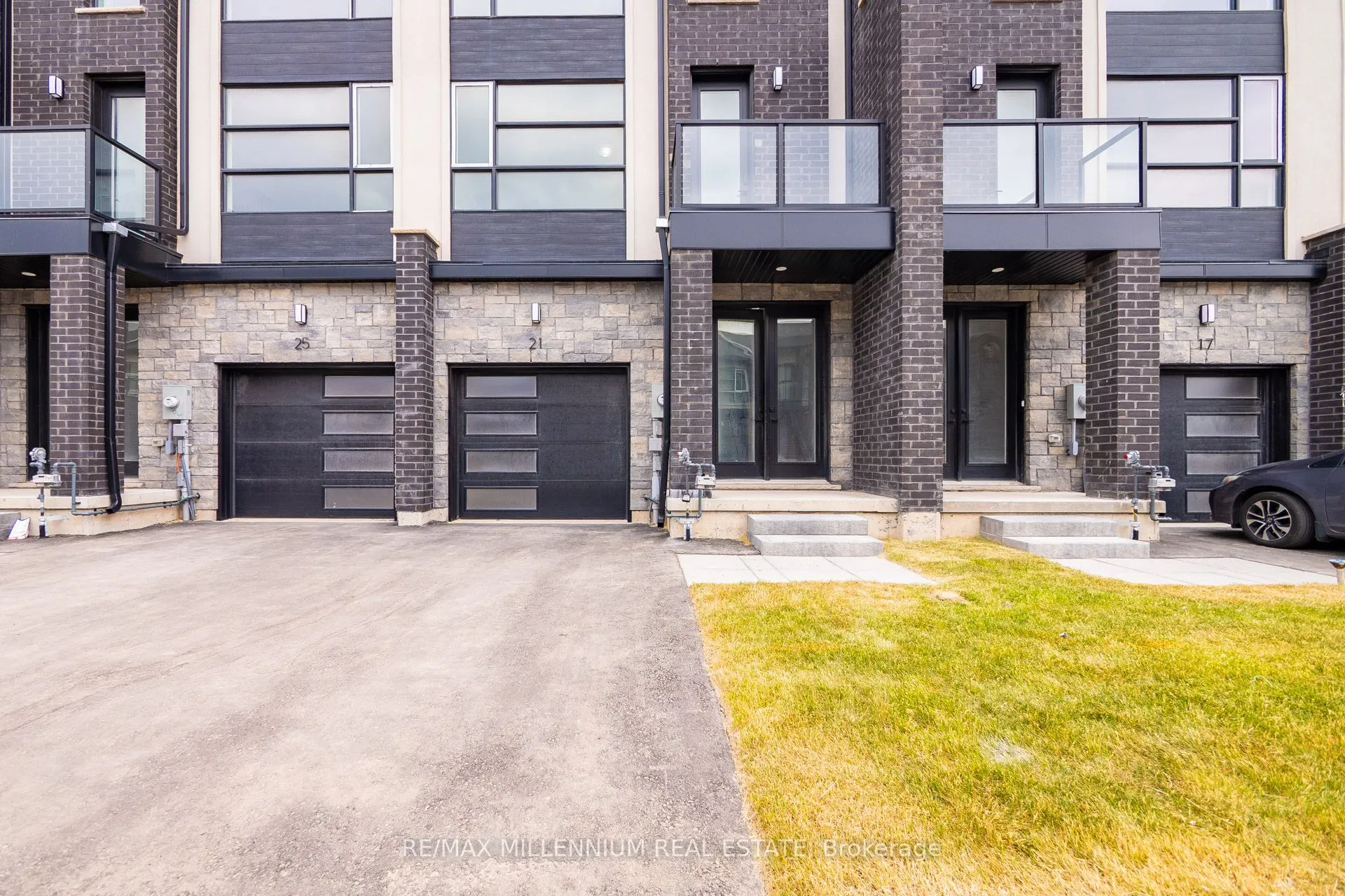 21 Warren Trail