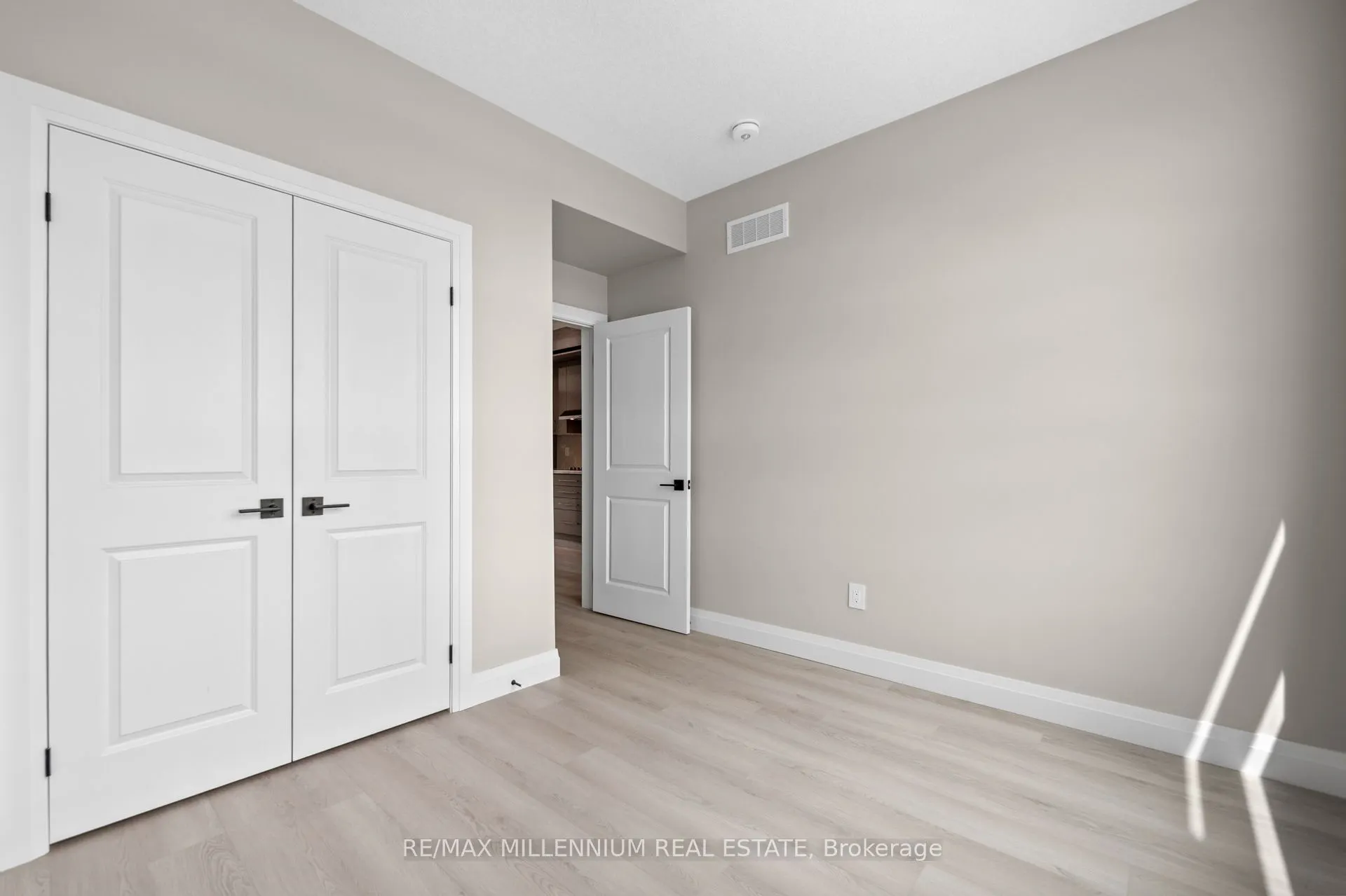 21 Warren Trail