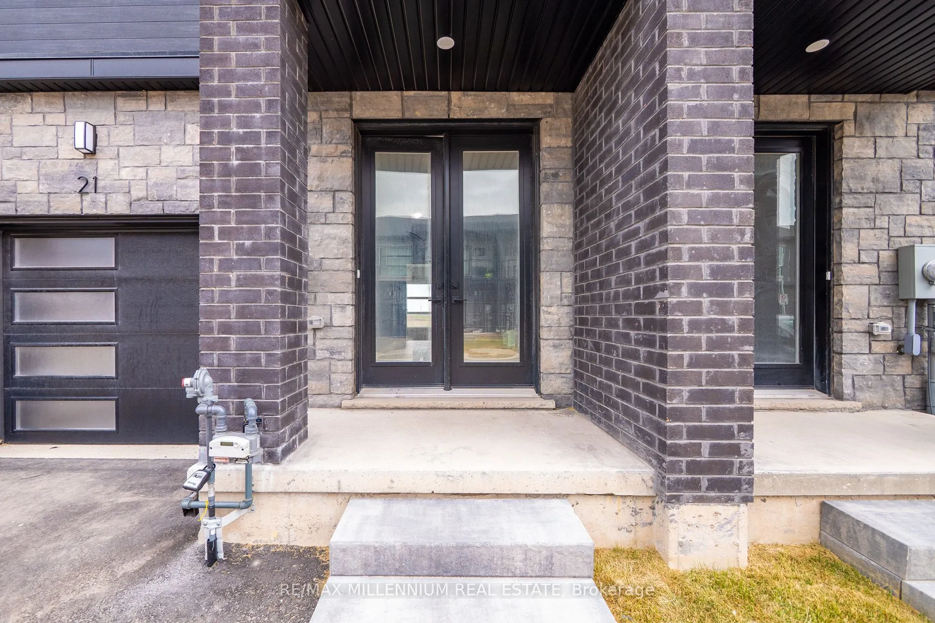 21 Warren Trail