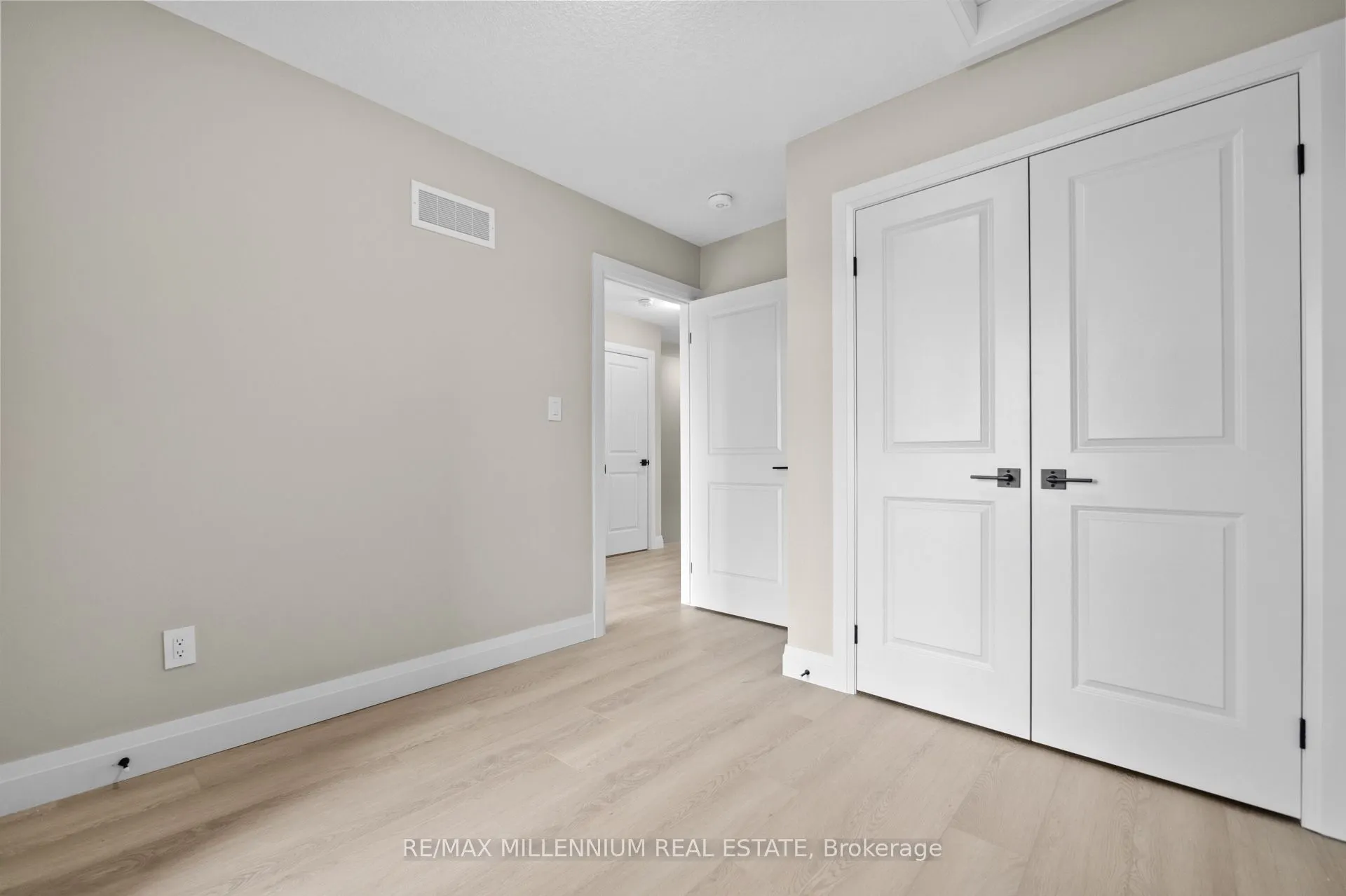 21 Warren Trail