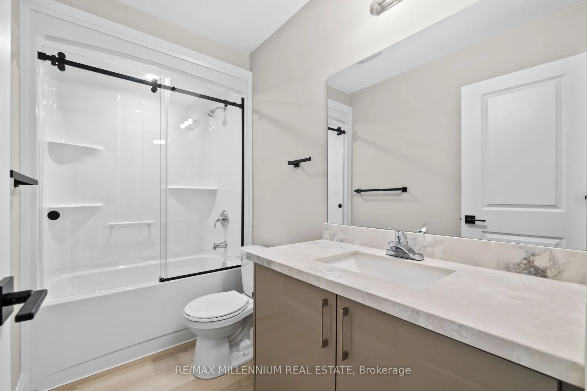 21 Warren Trail
