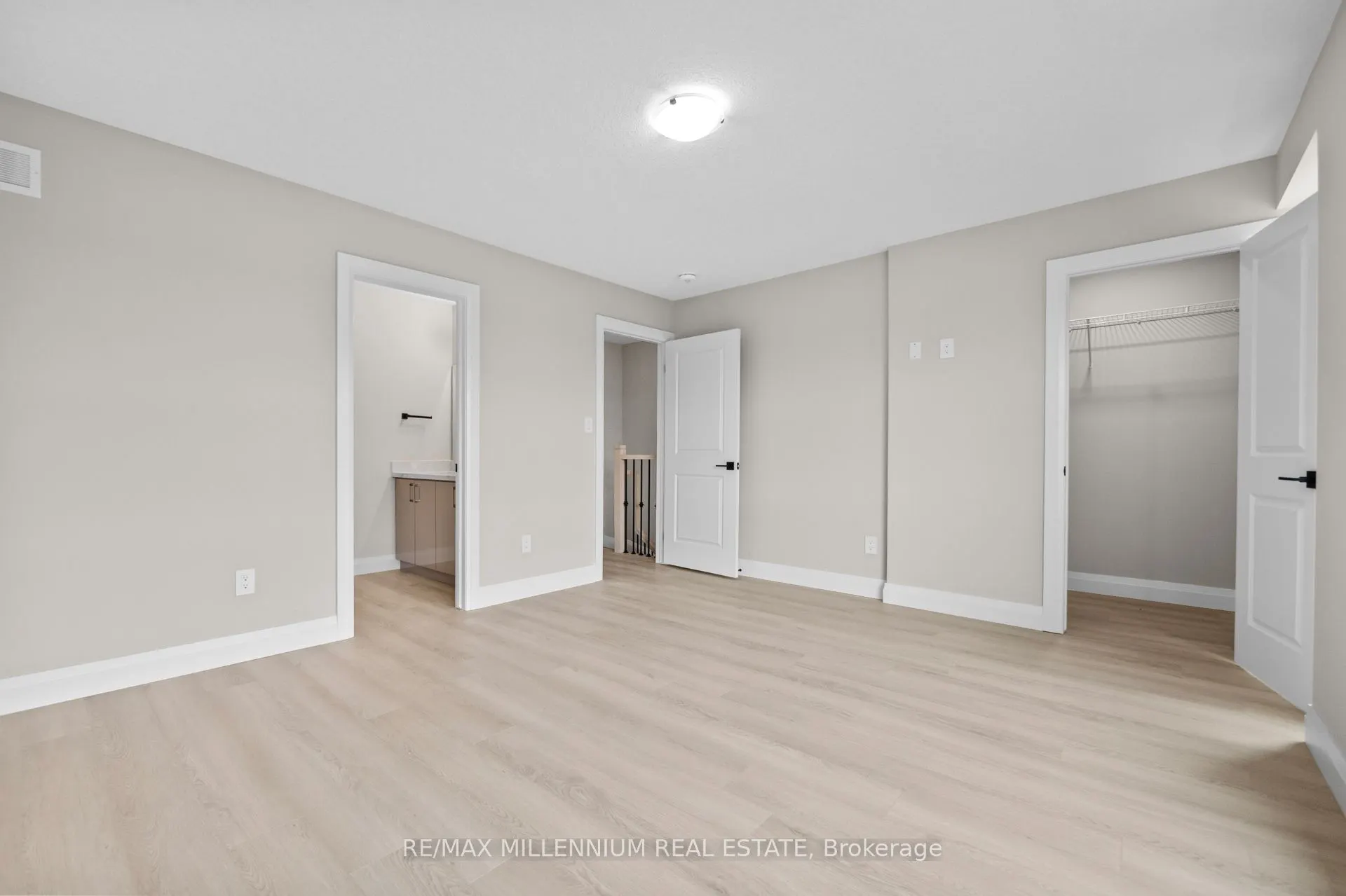 21 Warren Trail