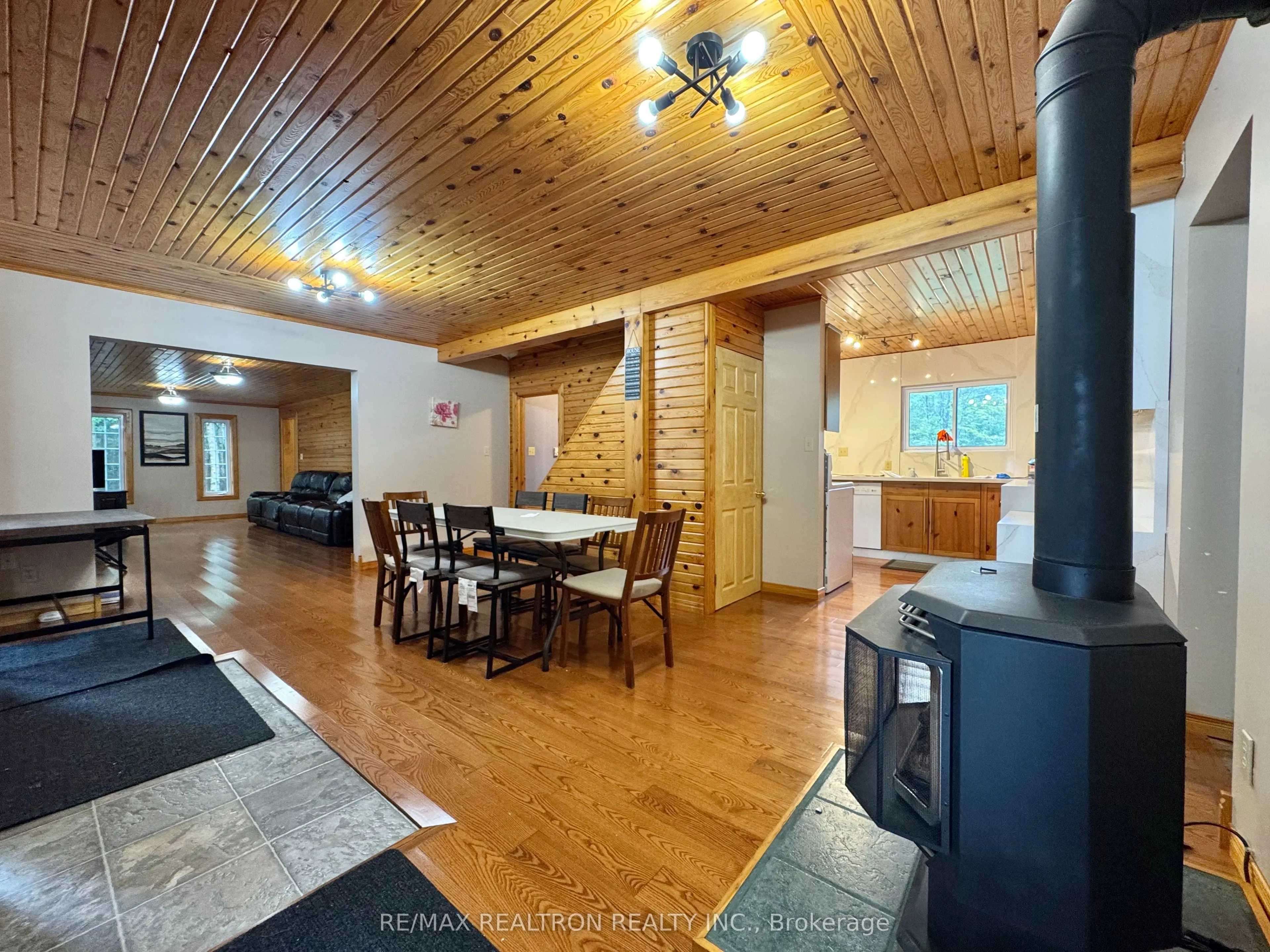 380 BEAVER Lane