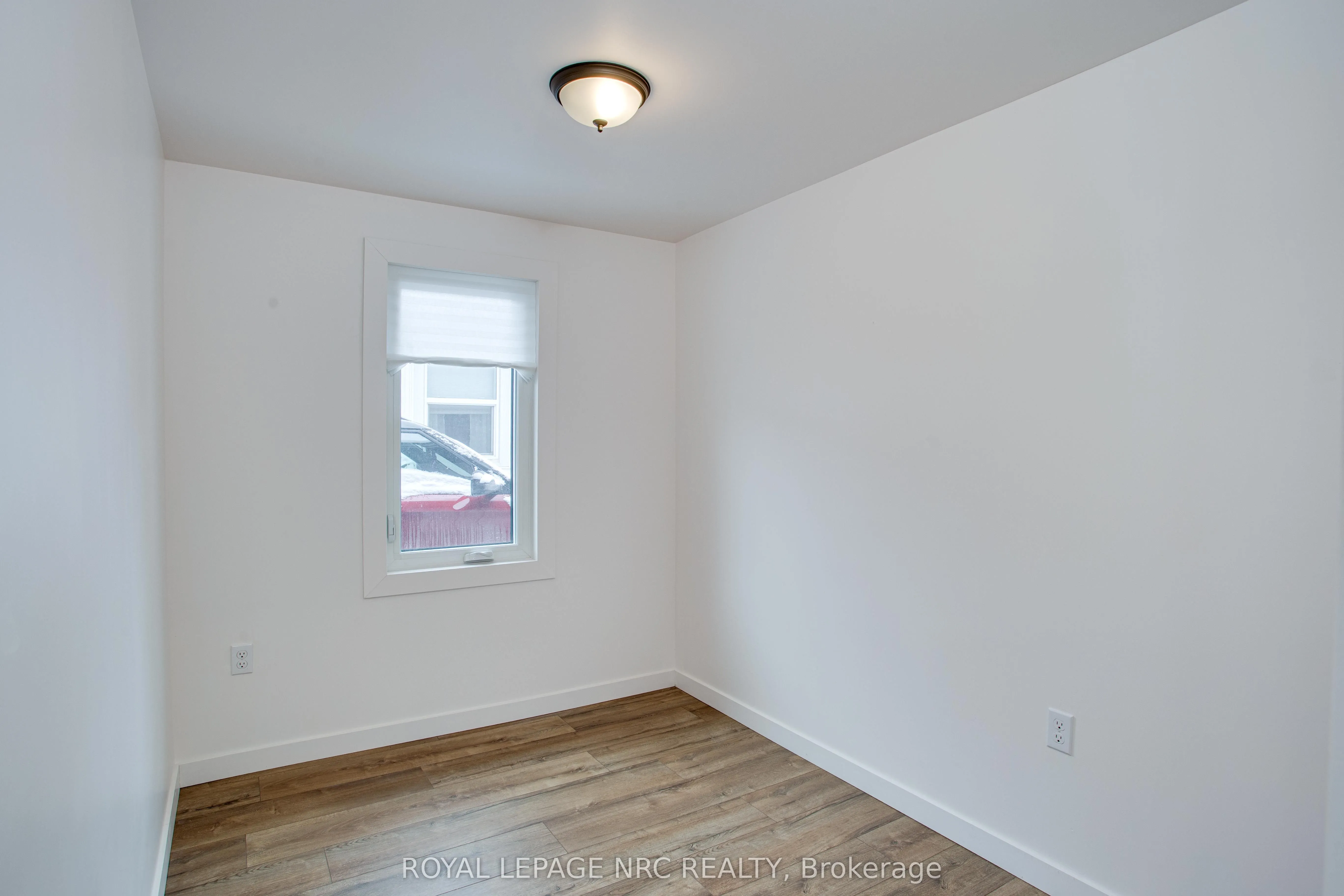 323 Oxford Avenue