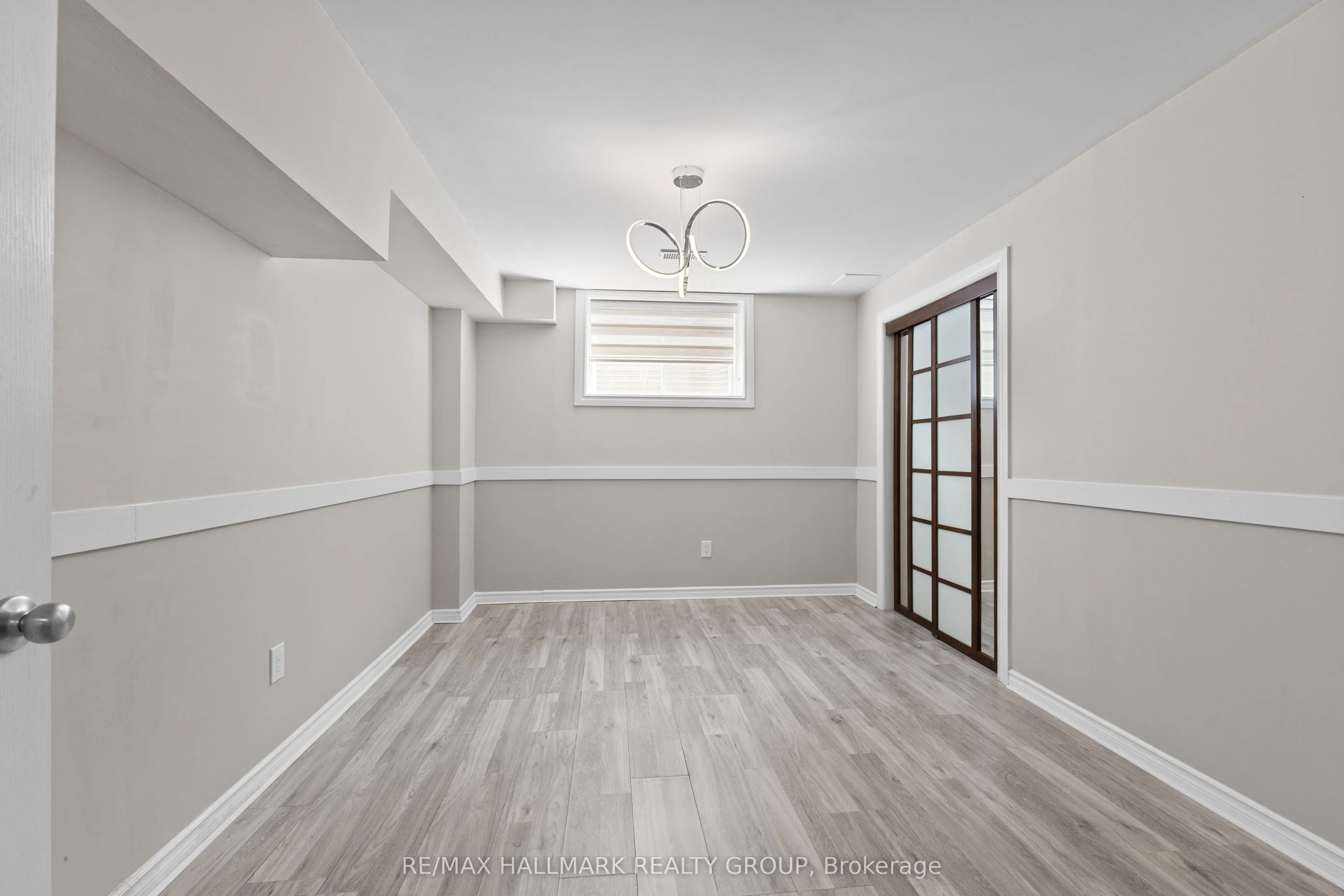 112 Gracewood Crescent