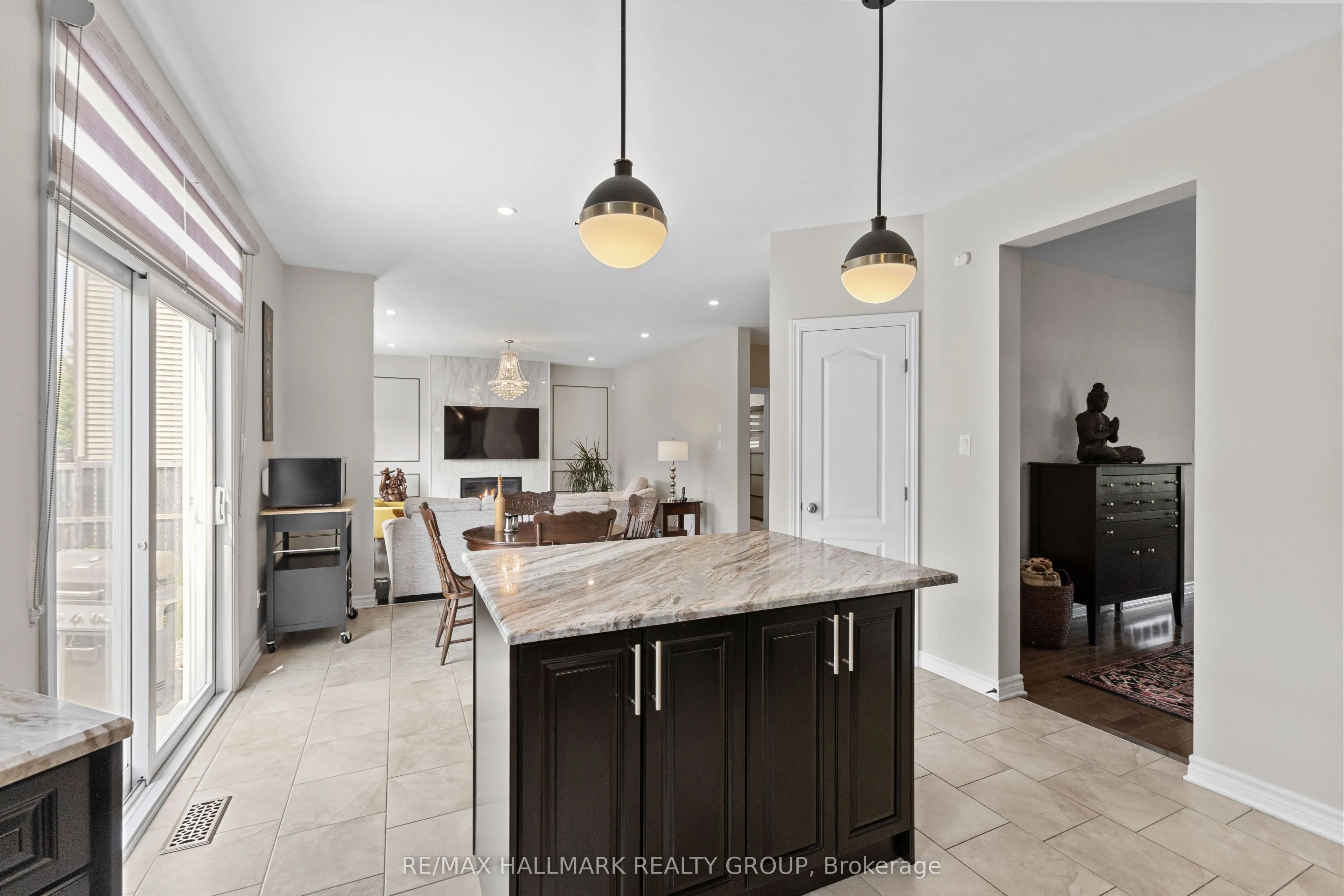 112 Gracewood Crescent