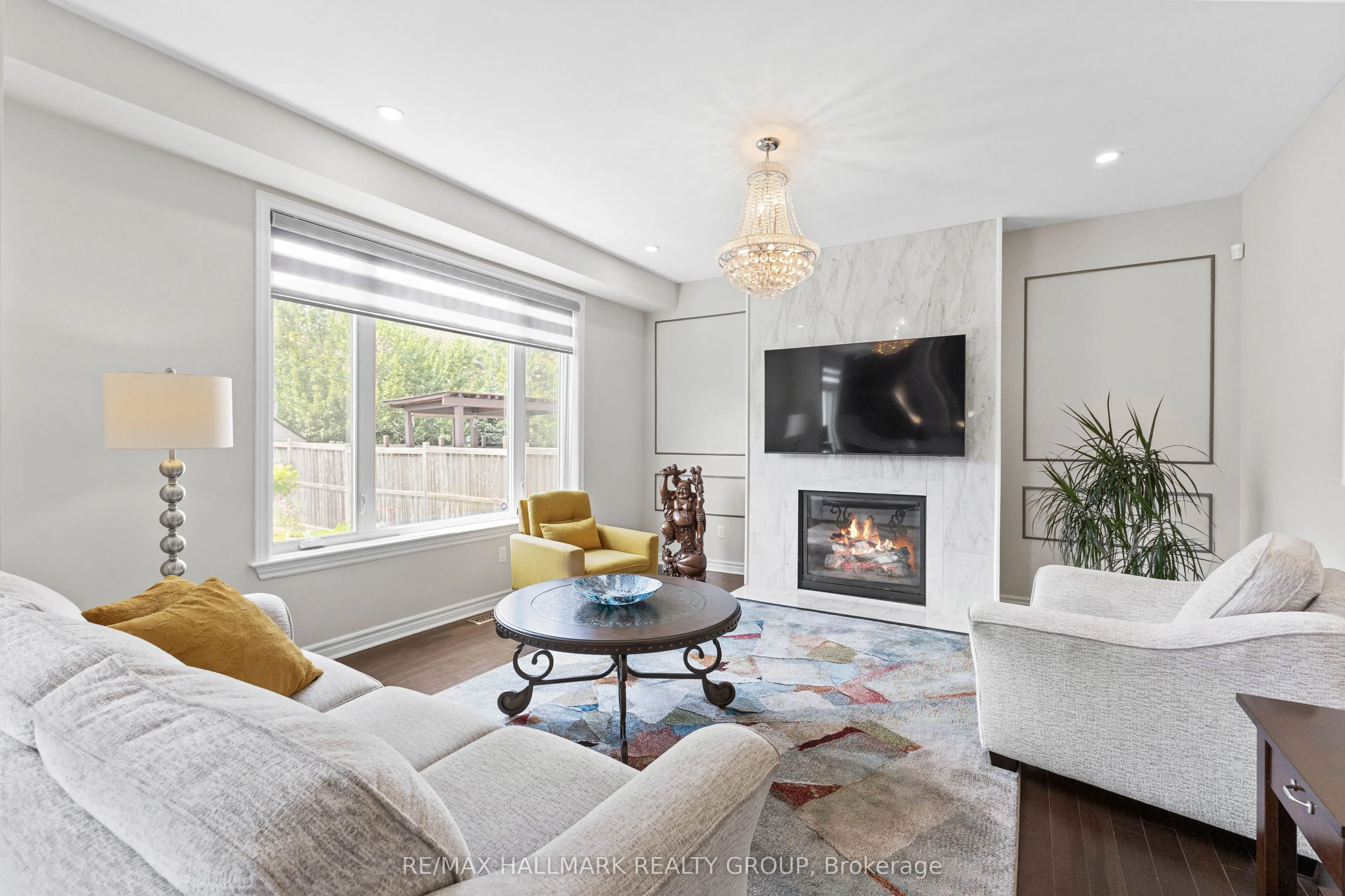 112 Gracewood Crescent
