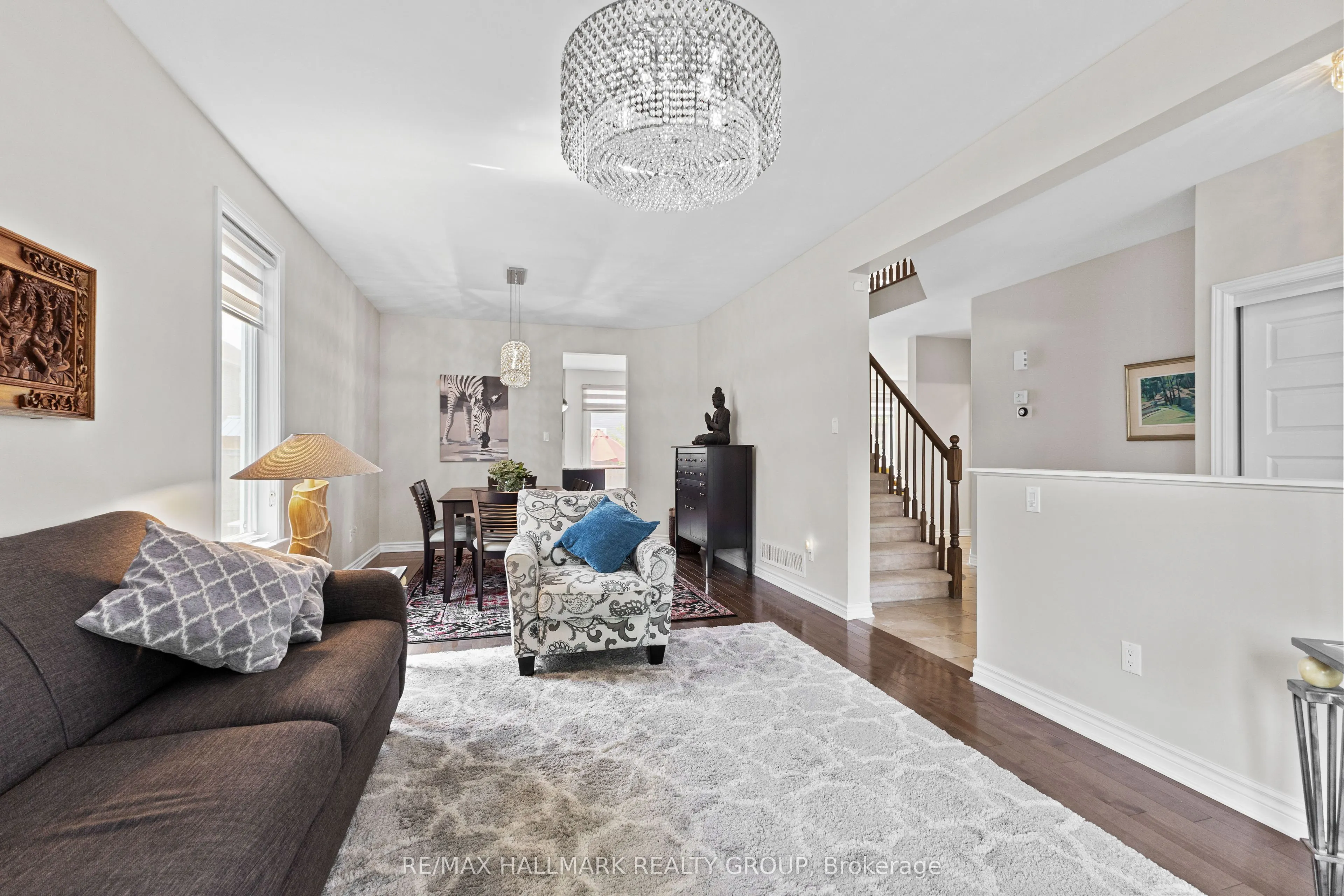 112 Gracewood Crescent