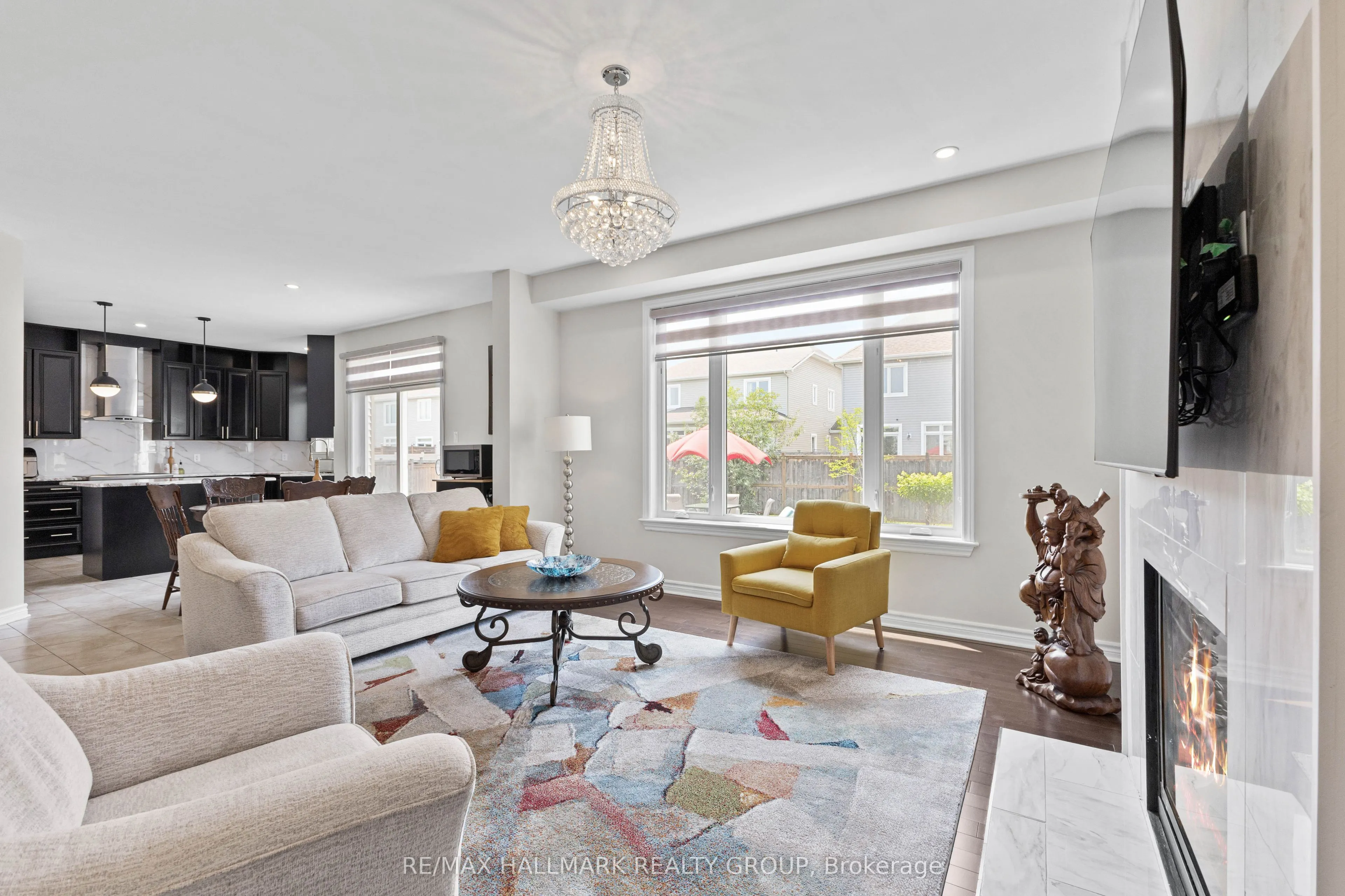 112 Gracewood Crescent