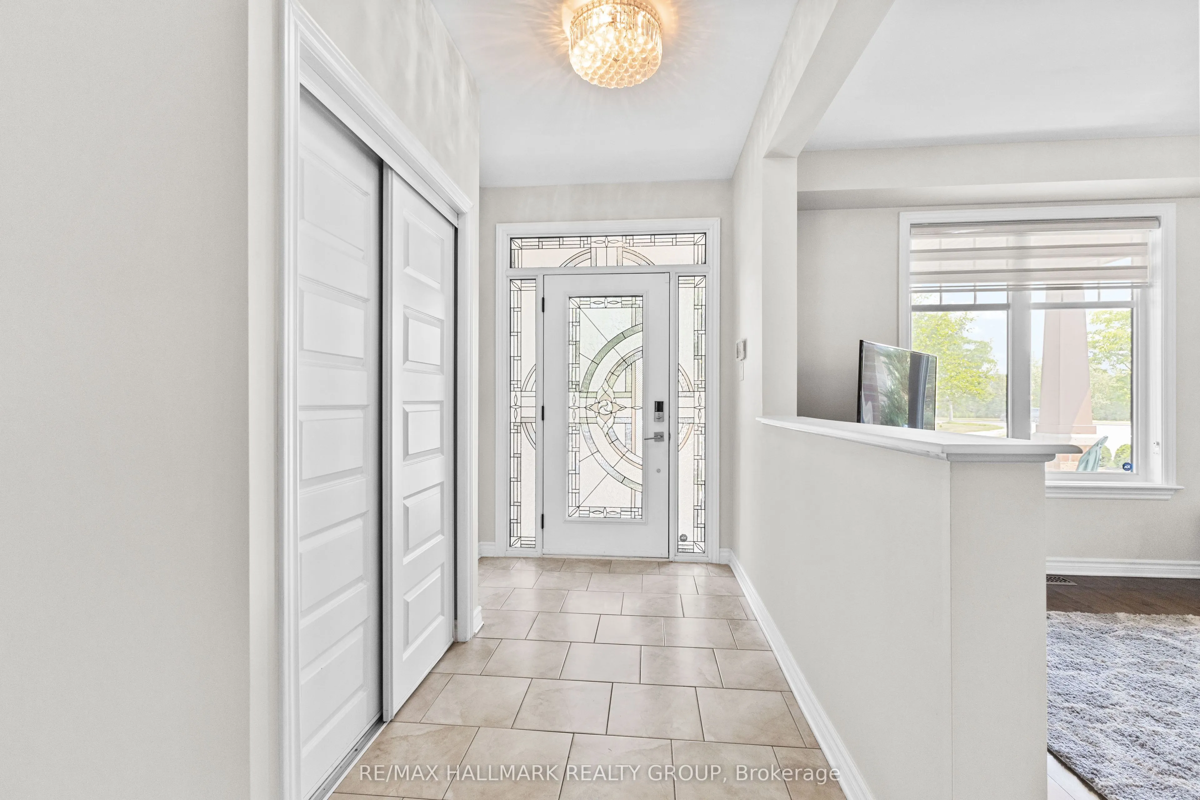 112 Gracewood Crescent