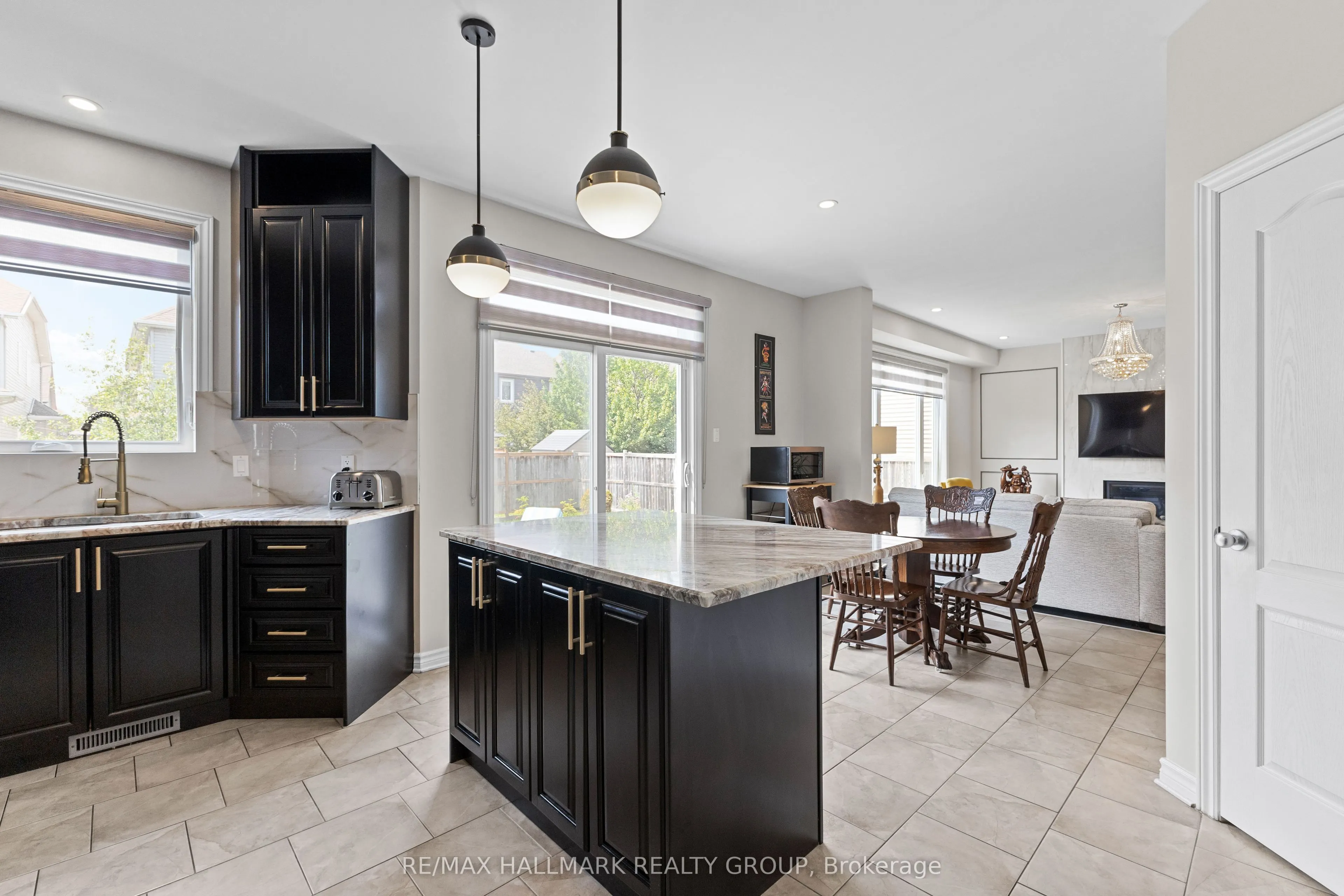 112 Gracewood Crescent
