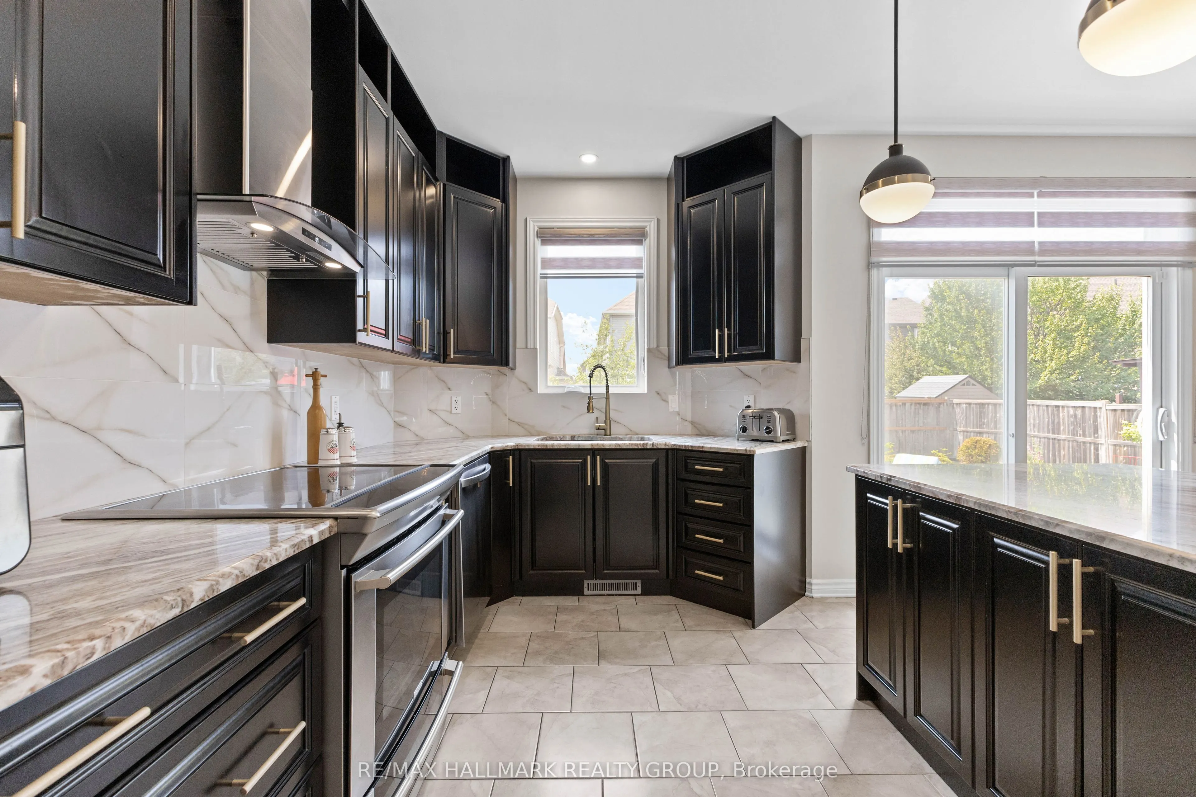 112 Gracewood Crescent