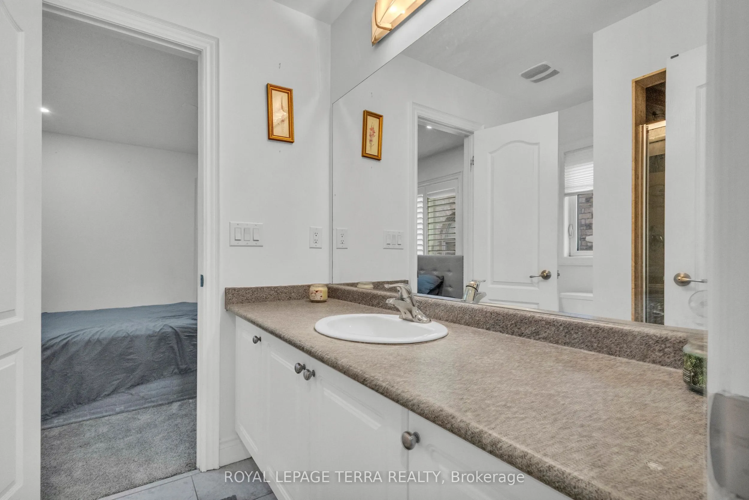 584 Pinery Trail