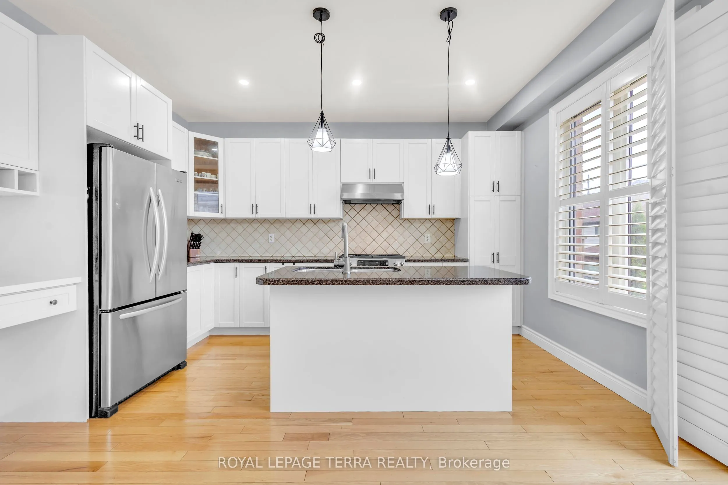 584 Pinery Trail