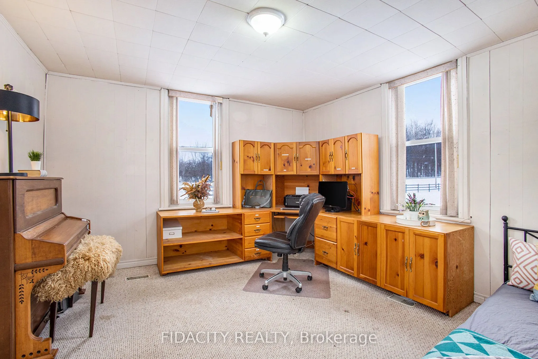 5046 Carp Road